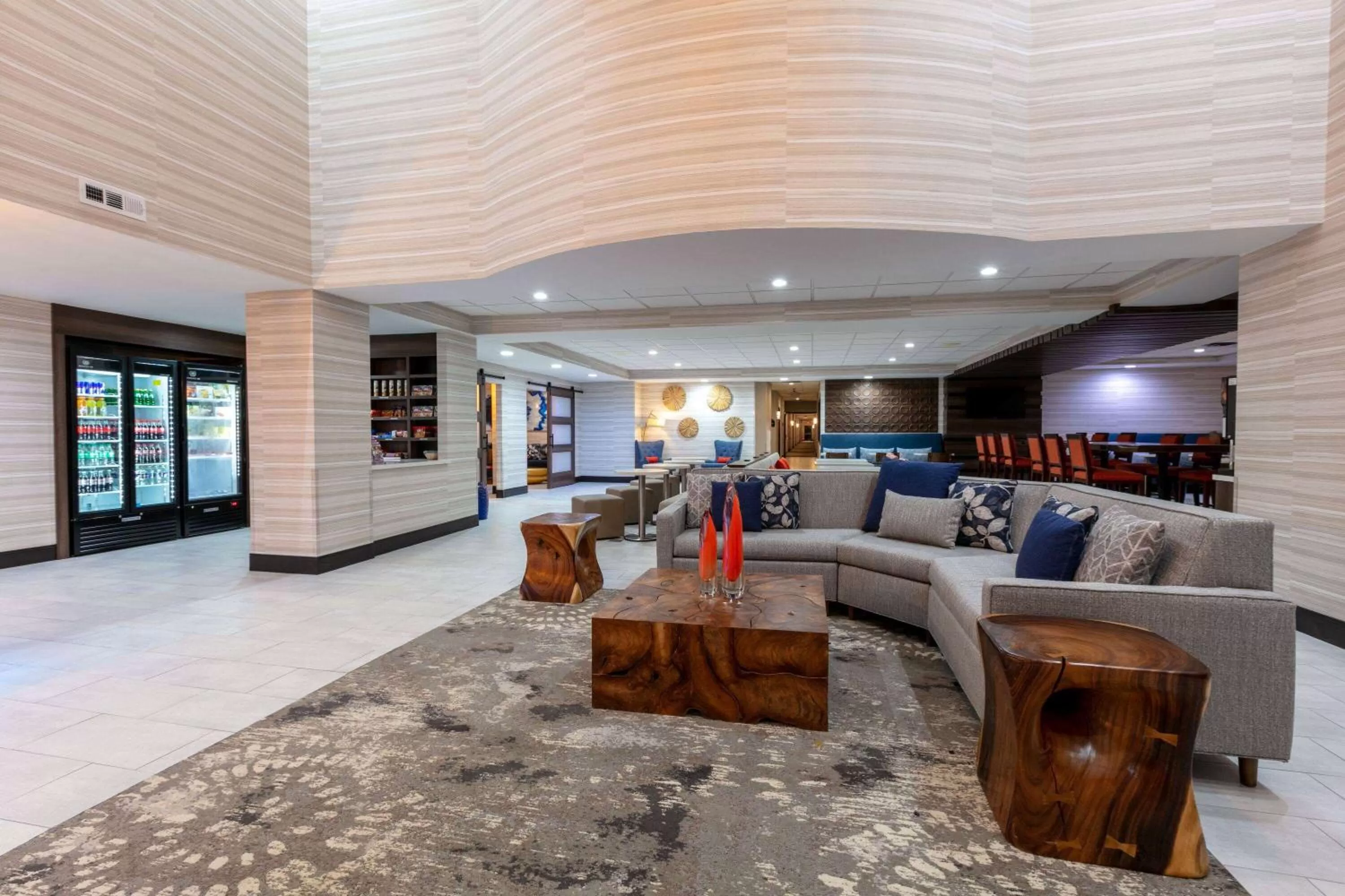 Lobby or reception in Wingate by Wyndham - DFW North