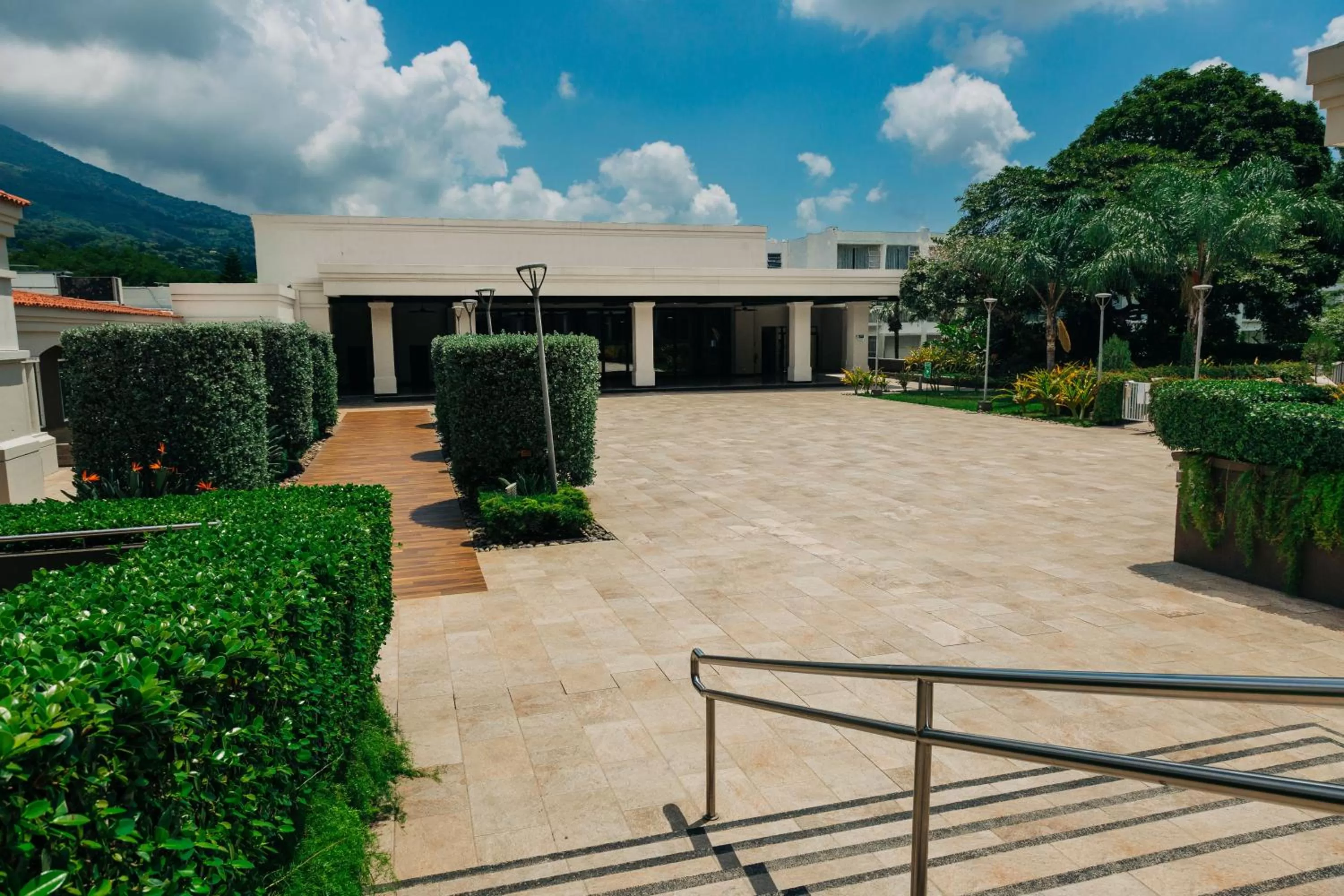 Patio in Plaza Hotel and Suites