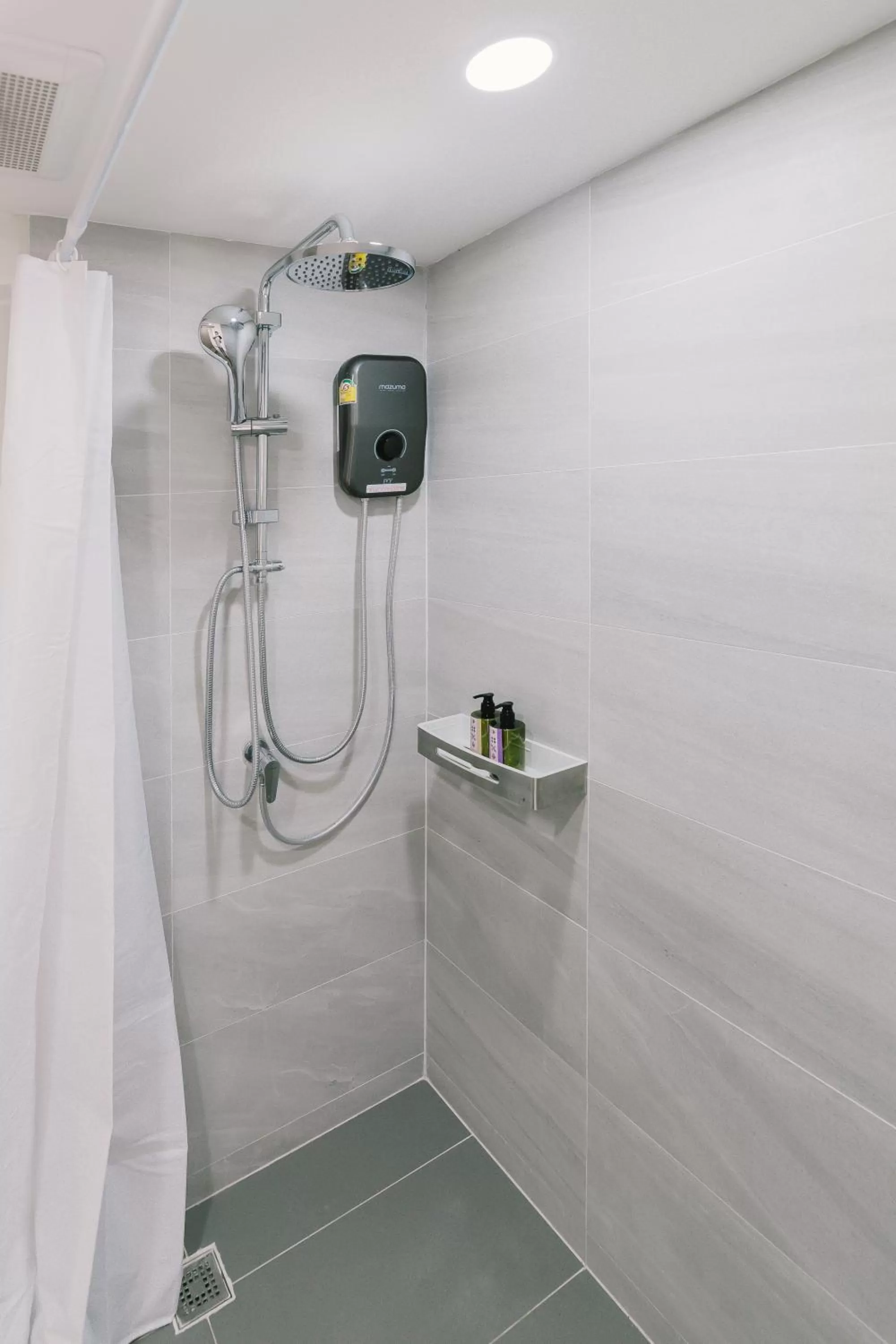 Bathroom in B Innspire Hotel