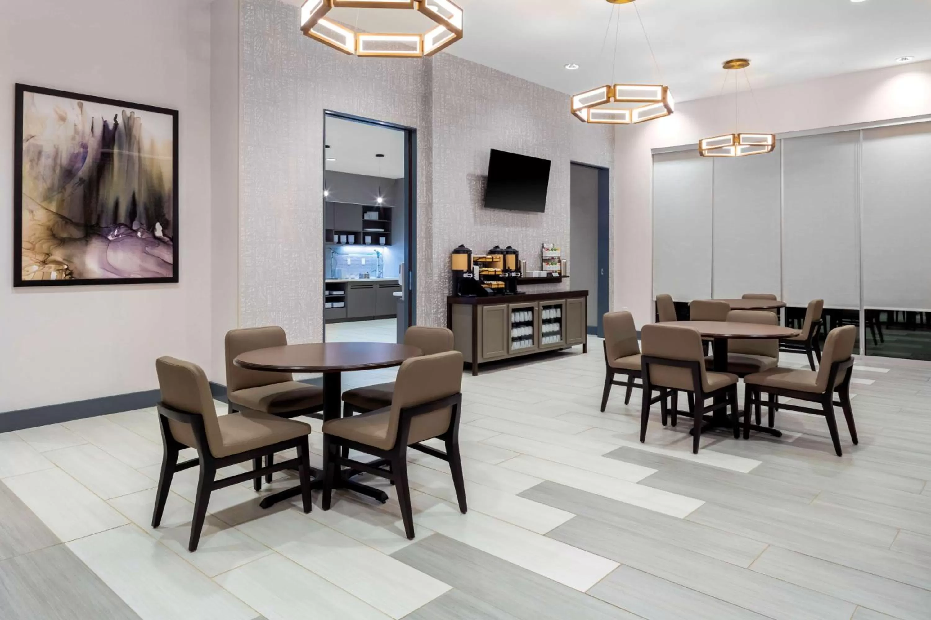 Breakfast in Hyatt House Charlotte Rea Farms