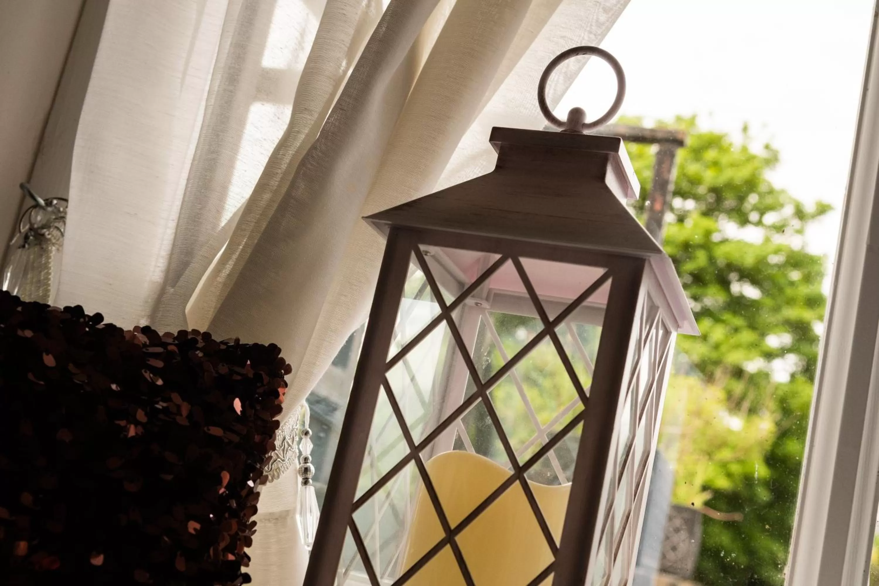 Bedroom in Maypole Inn