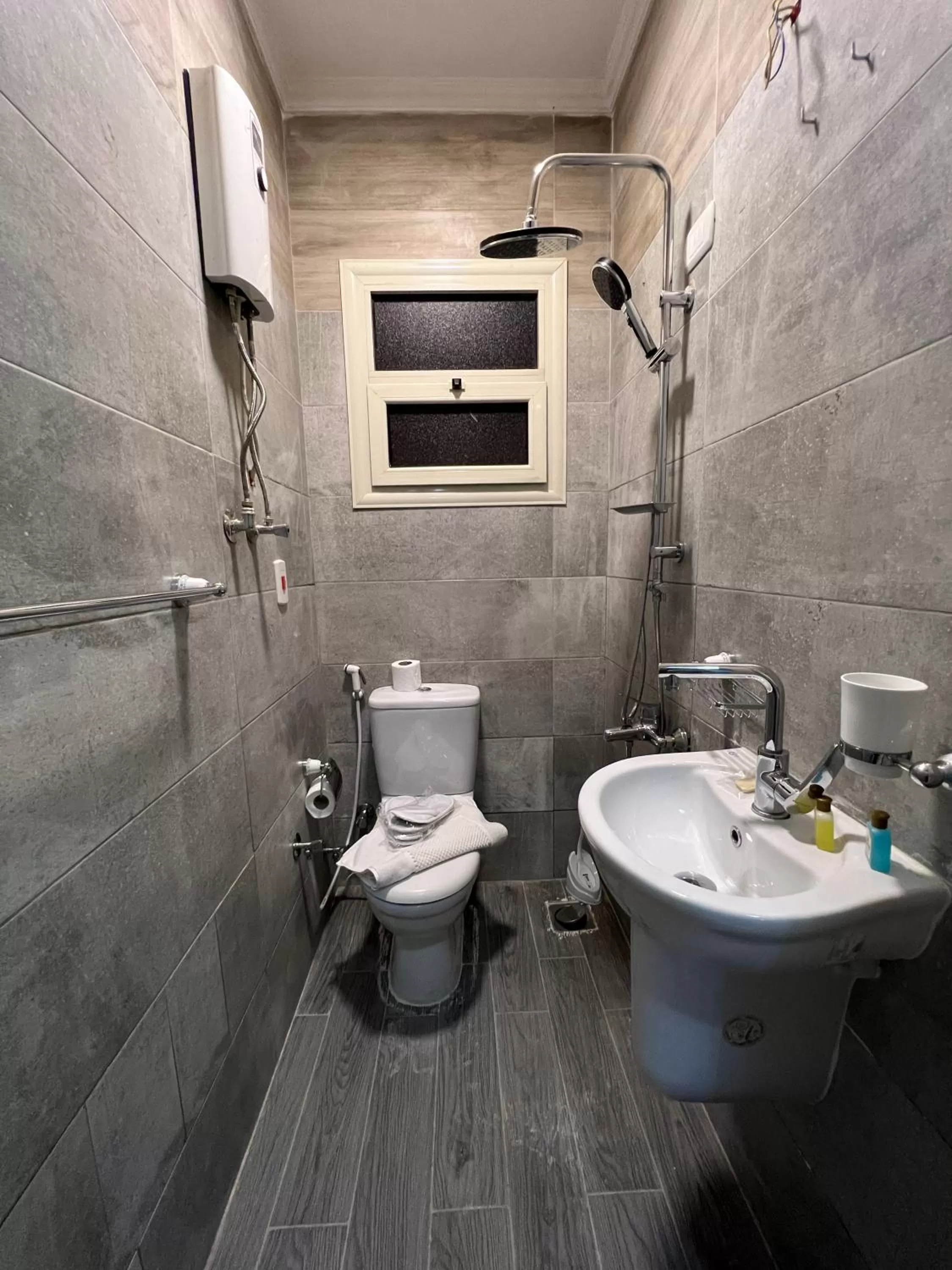 Shower, Bathroom in The Muse Pyramids