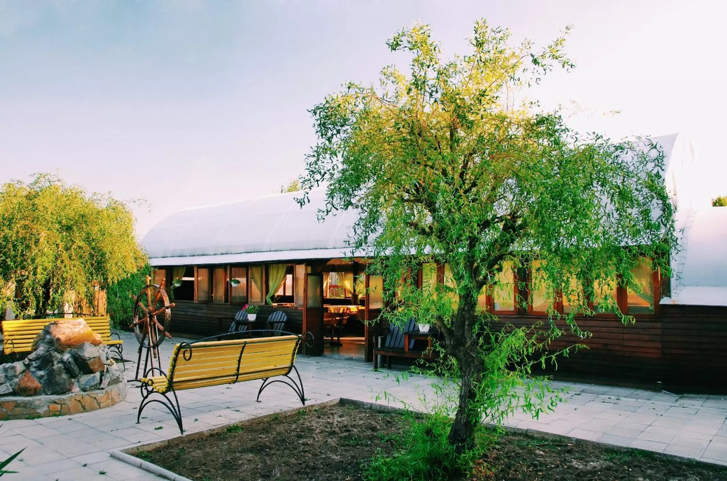 Hotel and Entertaiment Complex Vlada