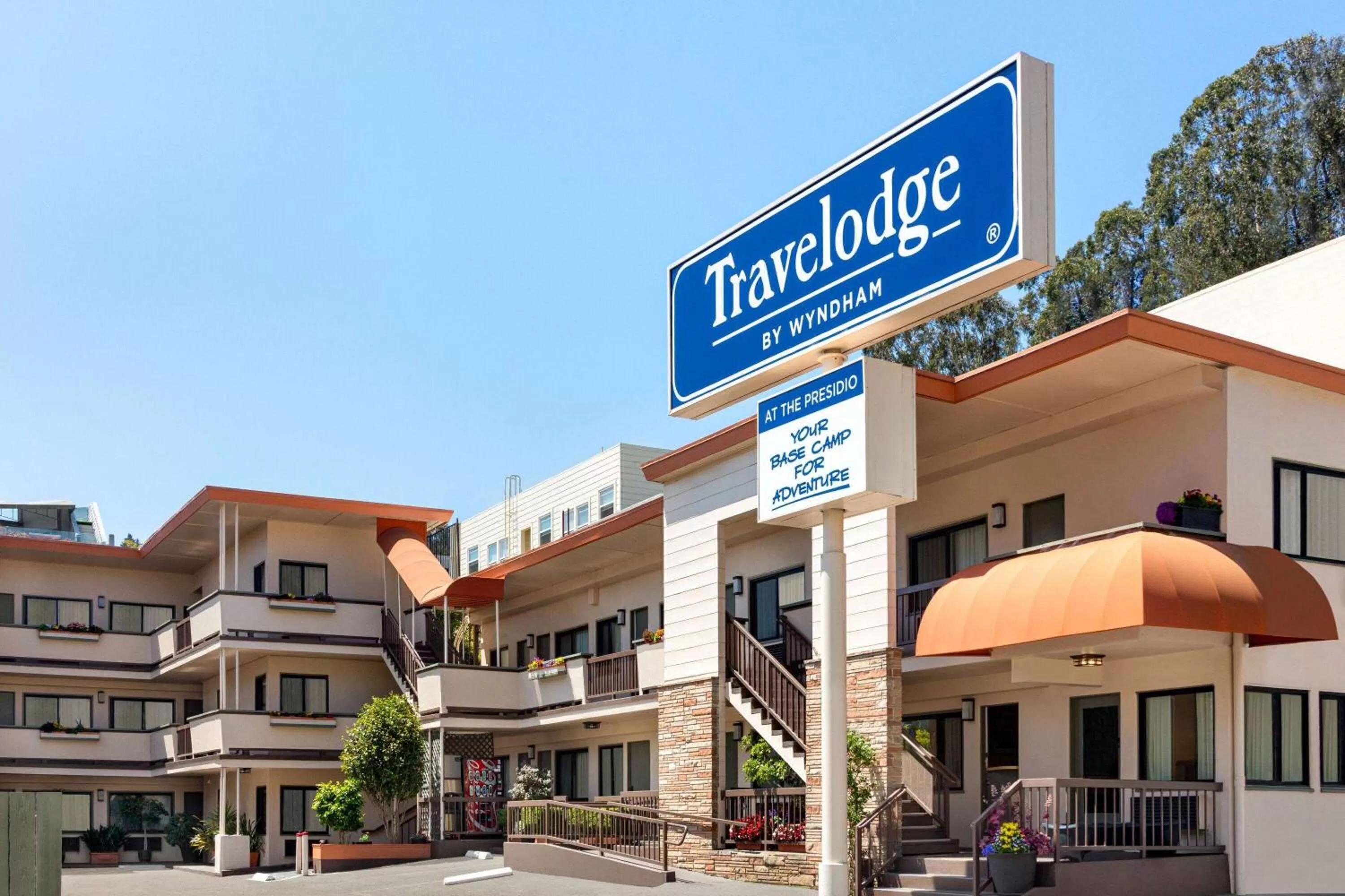 Property building in Travelodge by Wyndham Presidio San Francisco