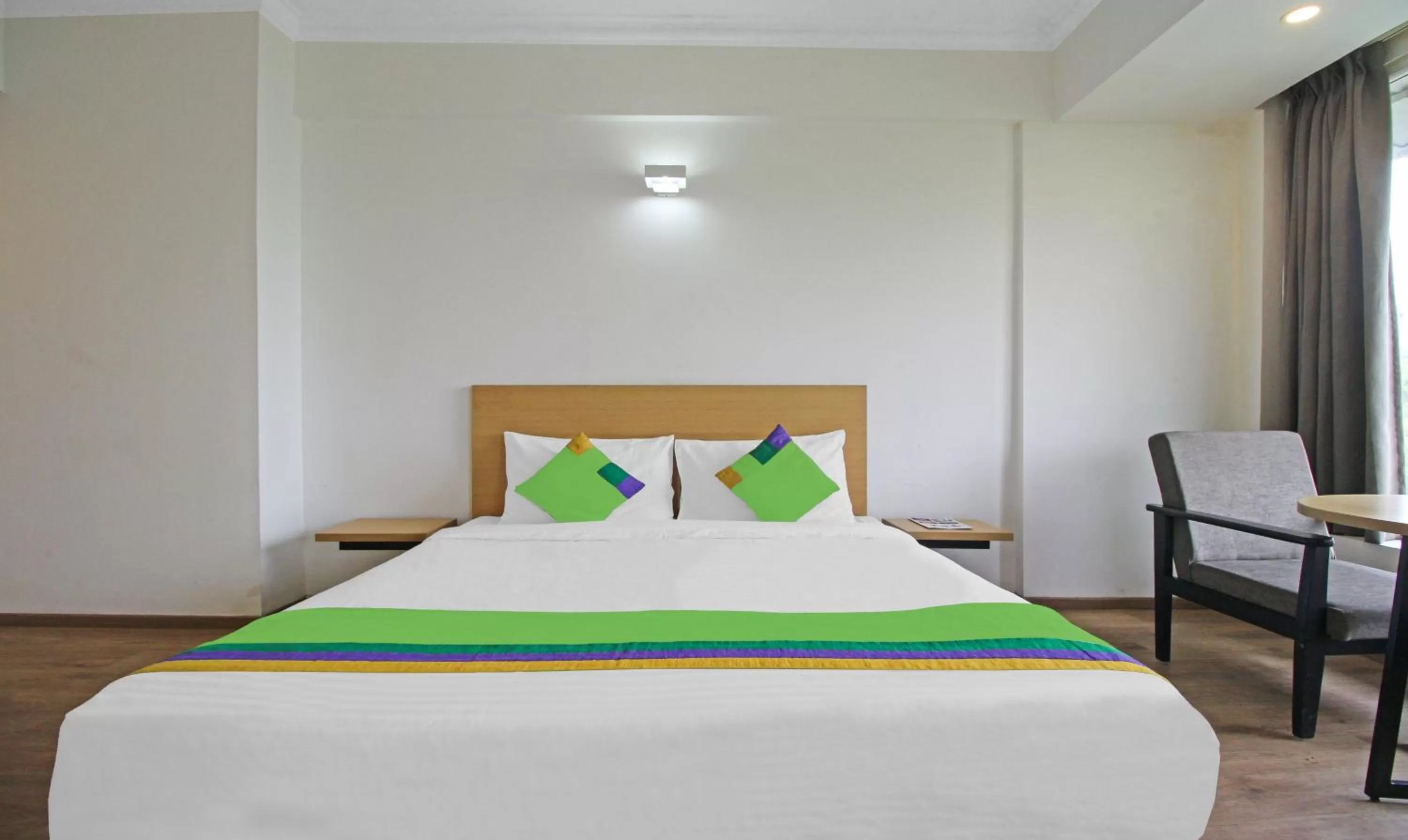 Bedroom, Bed in Treebo Grand Legacy Shahenshah