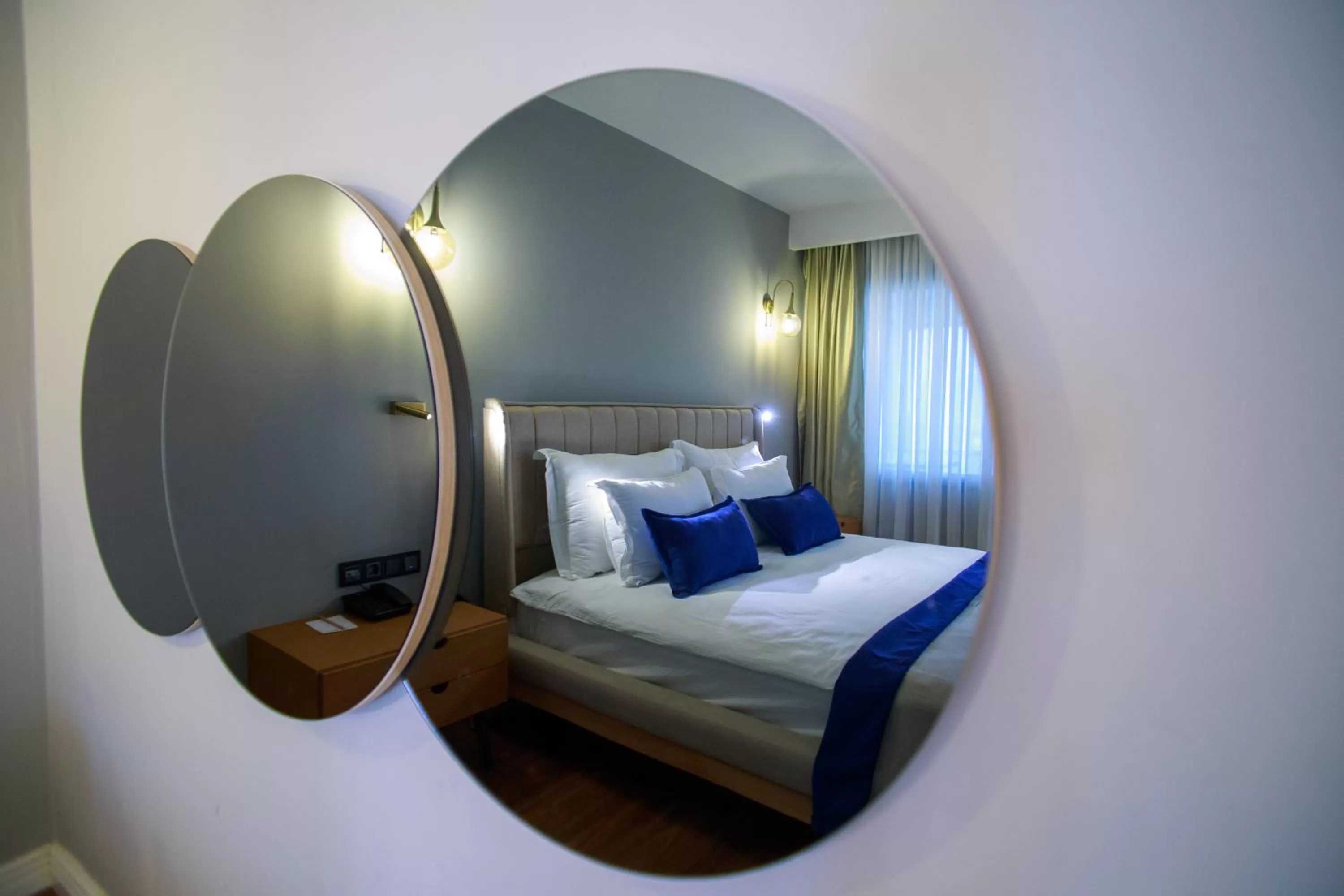 Deluxe Double Room with Balcony - single occupancy in Best Western Izmir Hotel