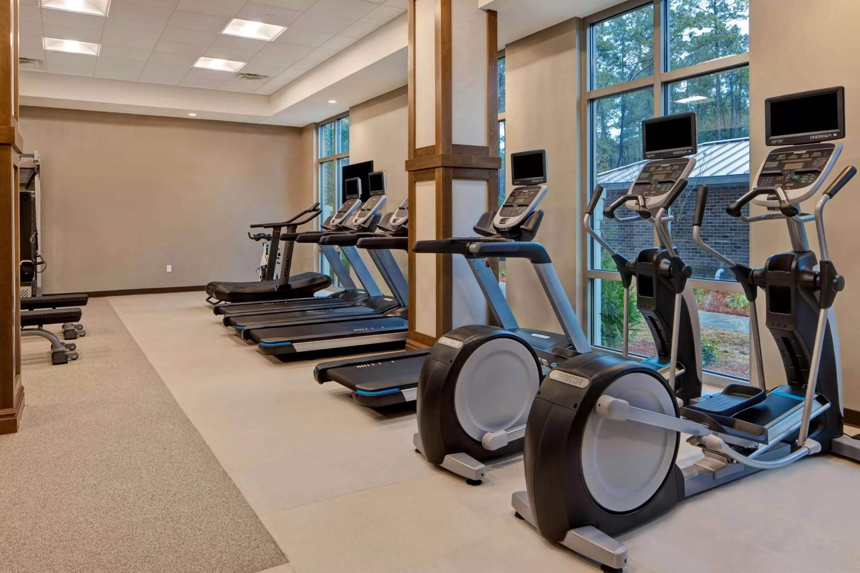 Fitness centre/facilities in Hilton Garden Inn Summerville, Sc