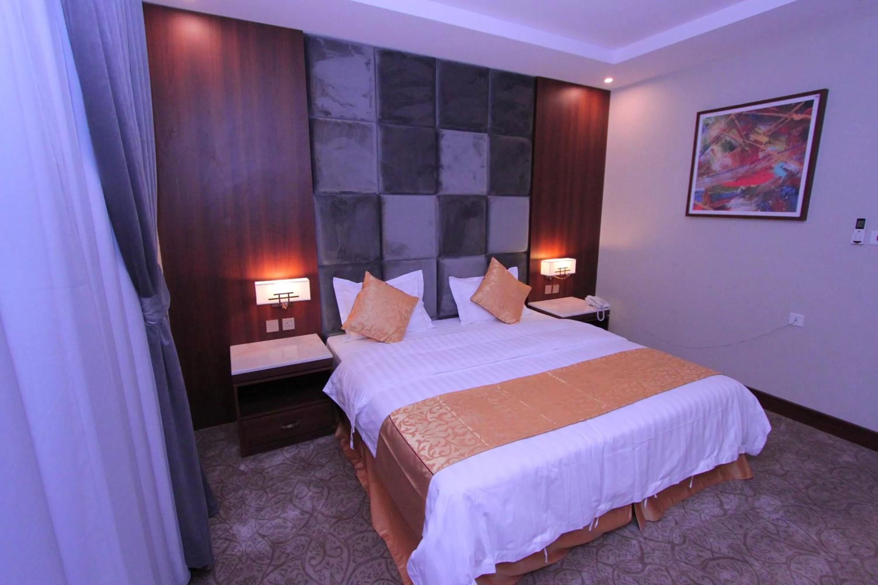 Bedroom, Bed in Qasr Rayana Aparthotel