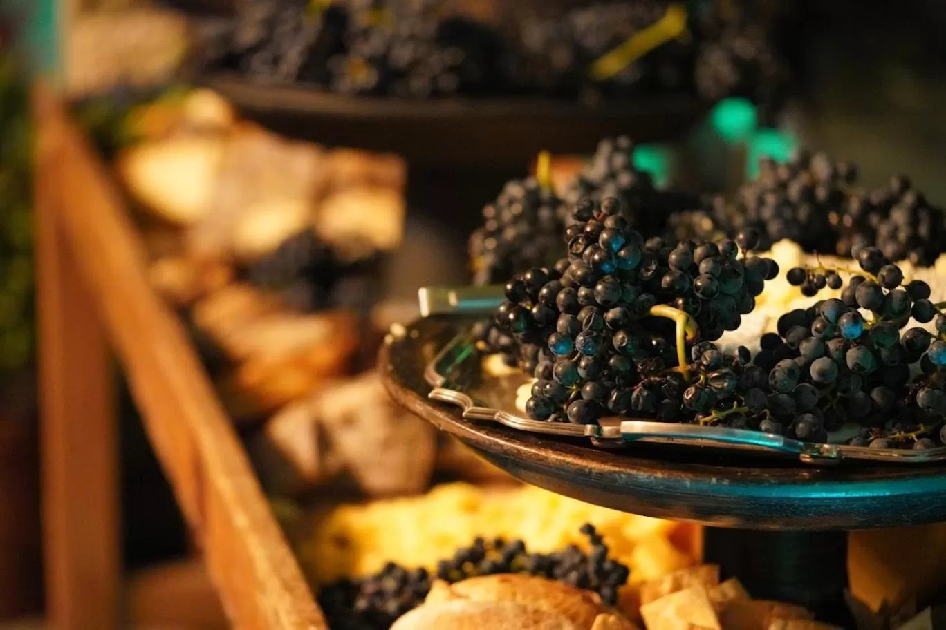 Food in Narbona Wine Lodge