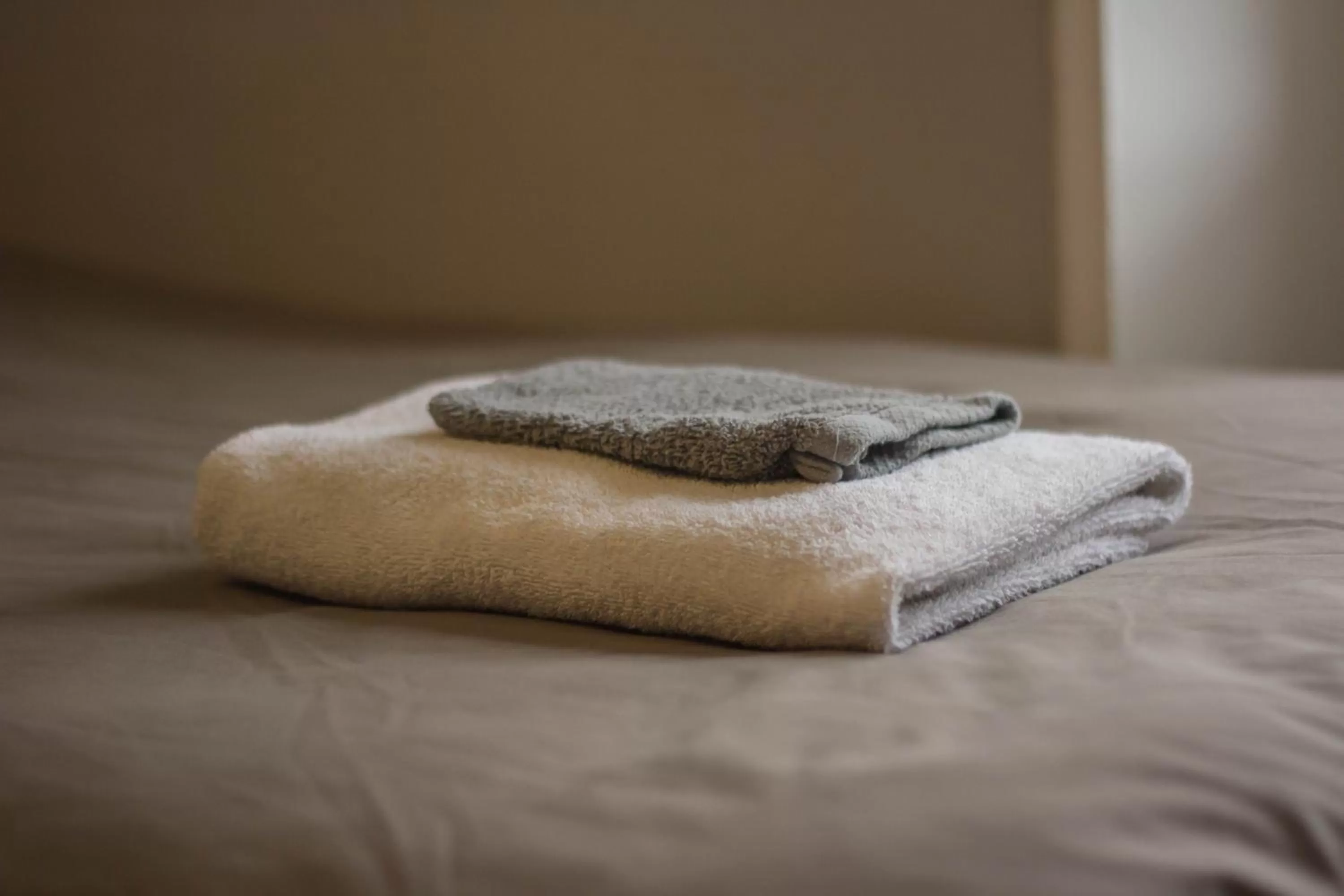 Coffee/tea facilities, Bed in Les chambres touristique Juléa