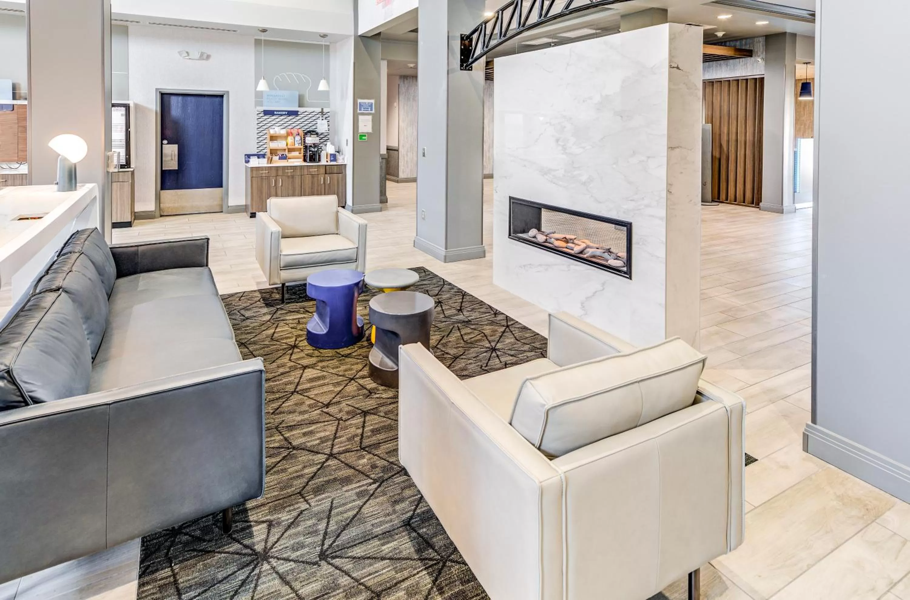 Lobby or reception in Holiday Inn Express Hotel & Suites Ohio State University- OSU Medical Center by IHG