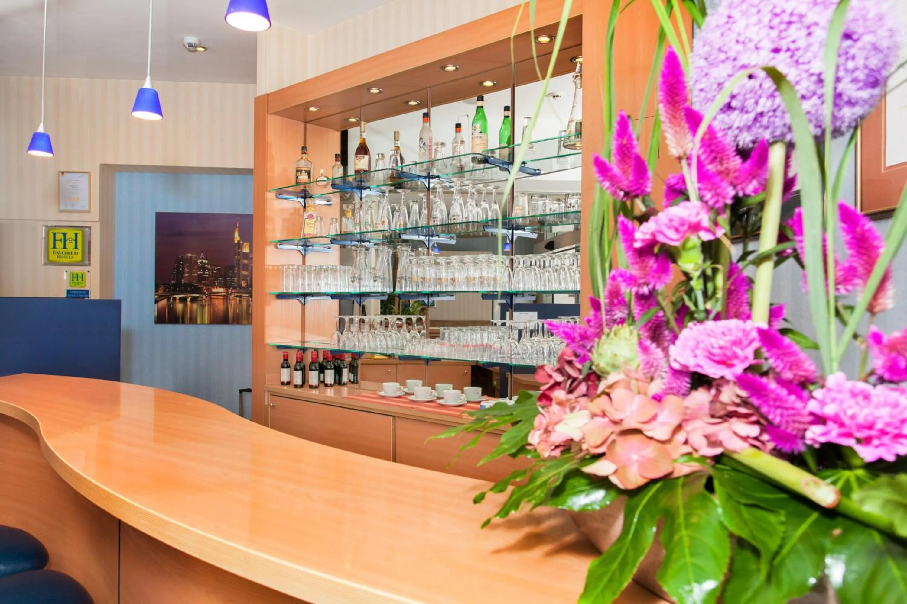 Lounge or bar in Hotel Plaza