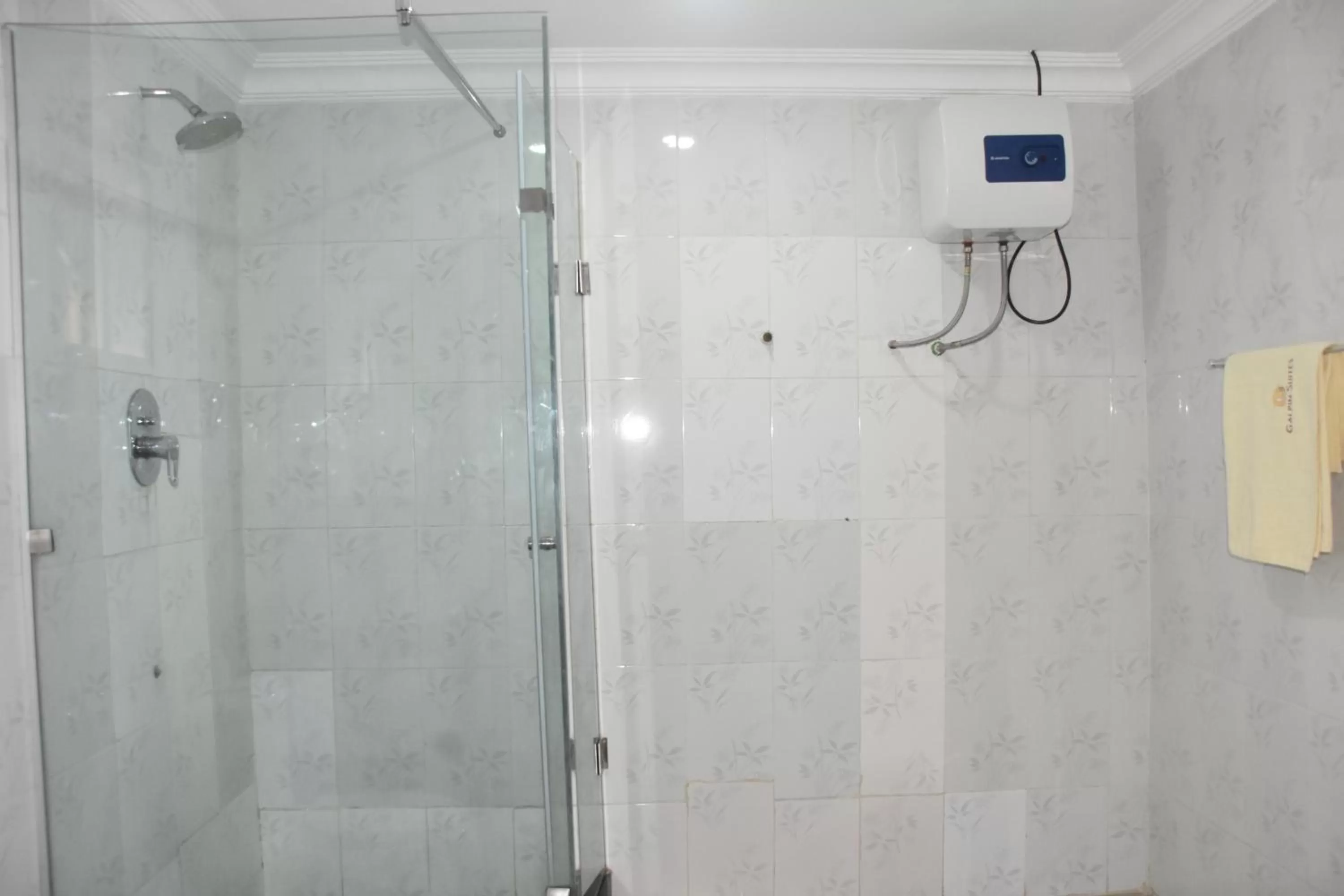 Bath, Bathroom in Galpin Suites