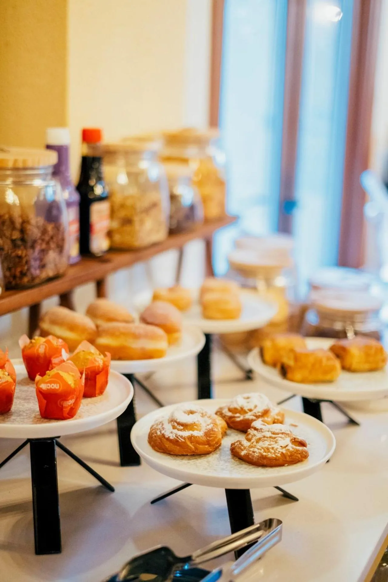 Buffet breakfast in Hotel Cetina Palacio Ayala Berganza