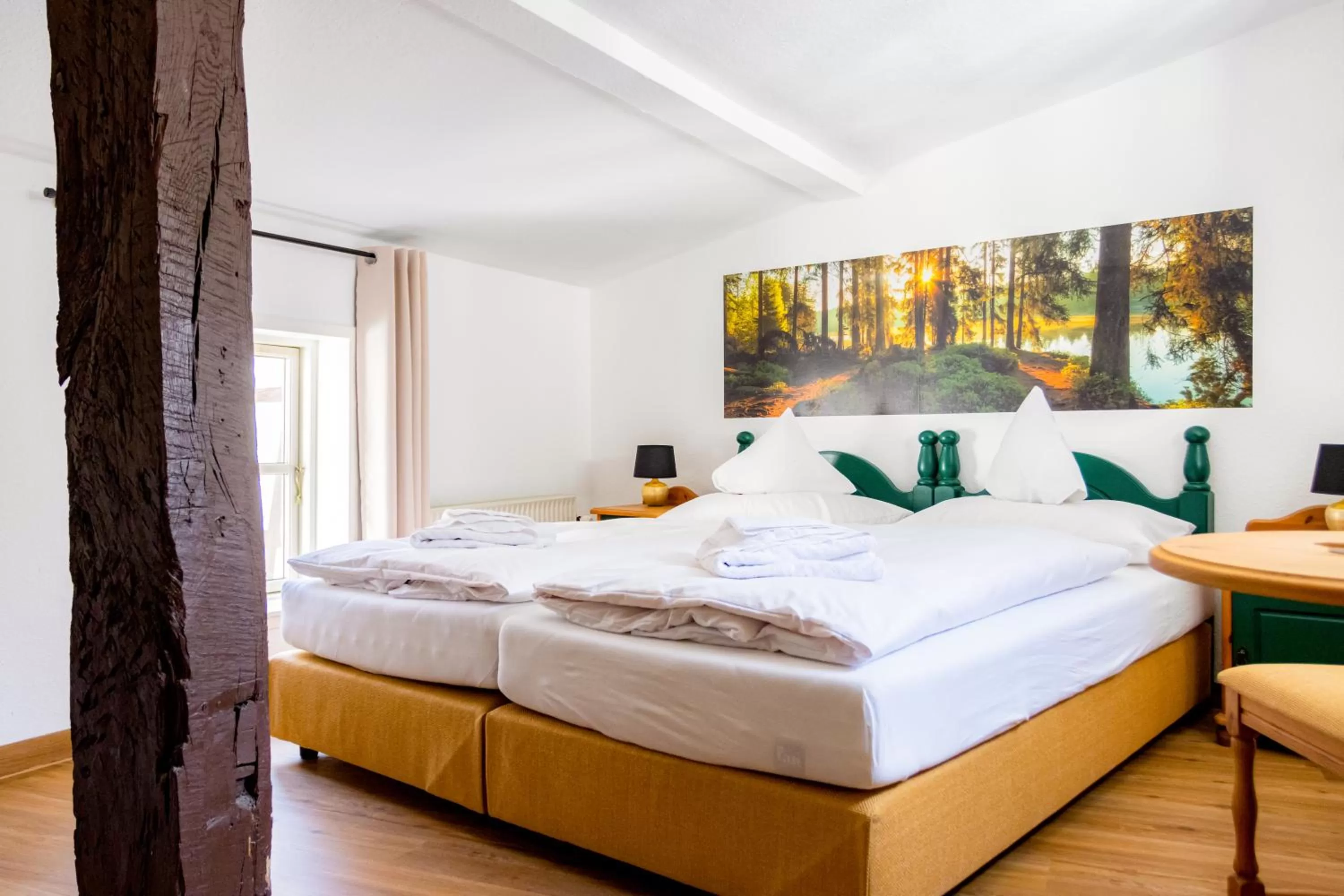 Photo of the whole room, Bed in Hotel & Restaurant Brauner Hirsch Osterwieck