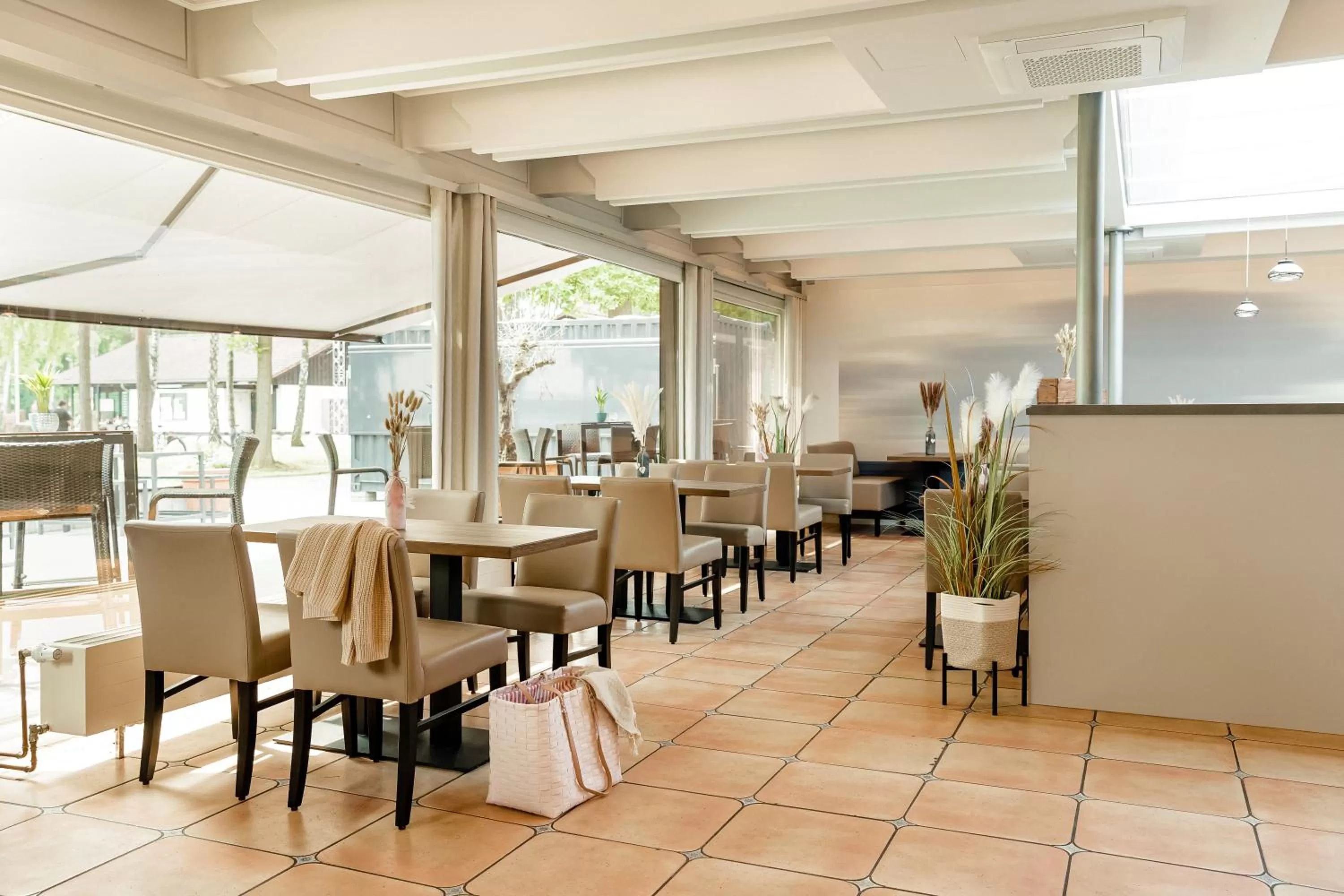 Restaurant/places to eat in Seehotel am Tankumsee