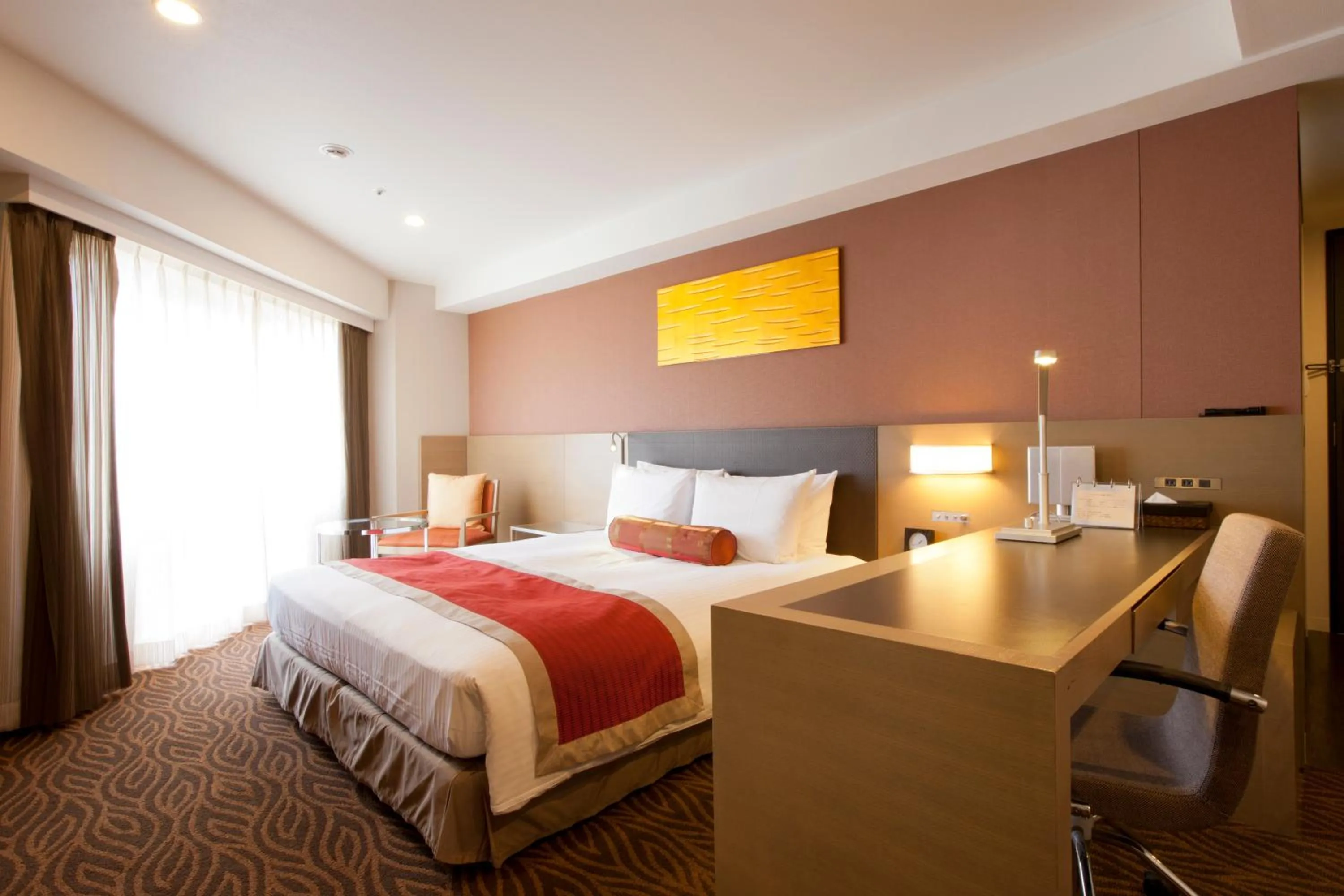 Photo of the whole room, Bed in Hotel Sardonyx Tokyo