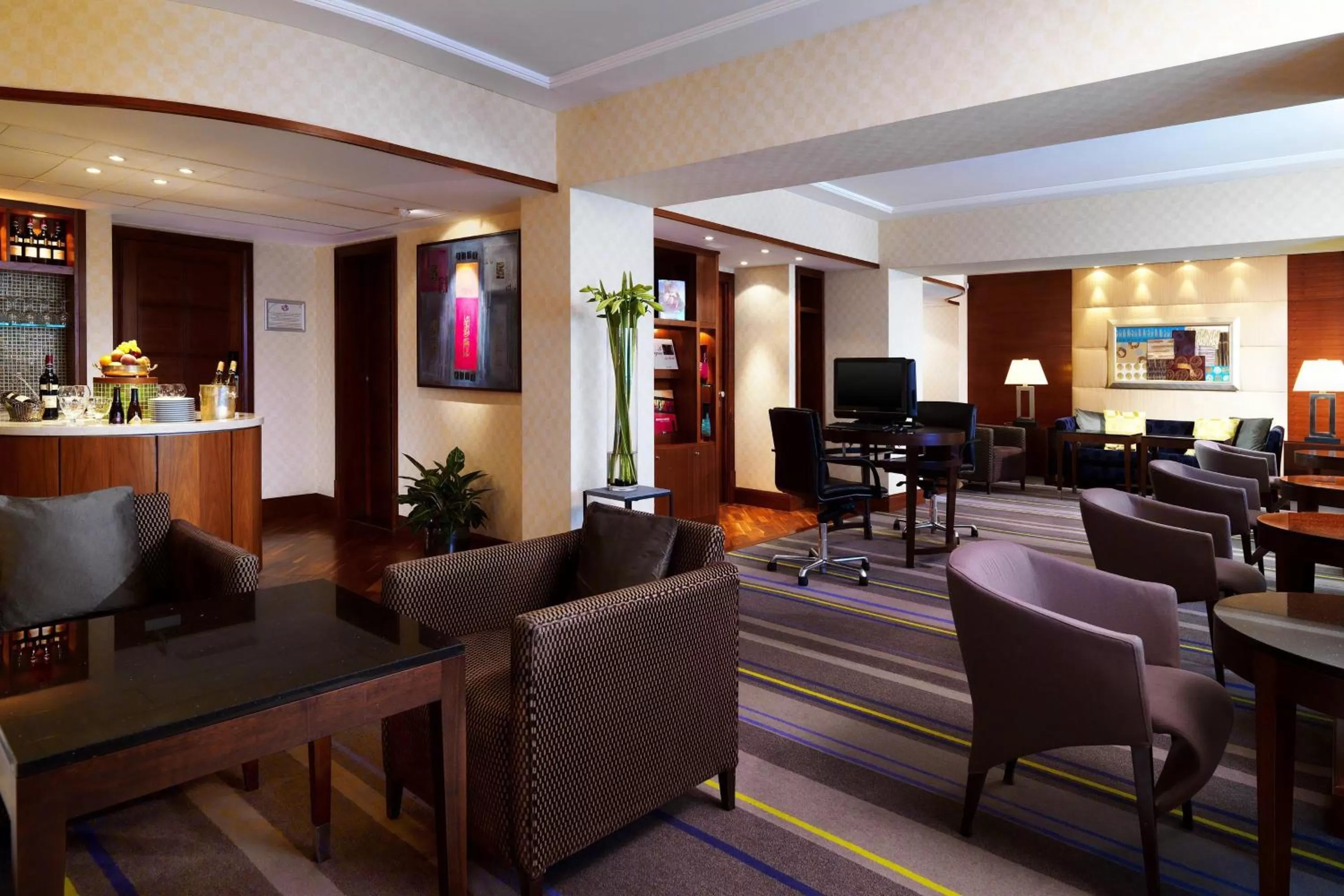 Lounge or bar in Sheraton Brussels Airport Hotel