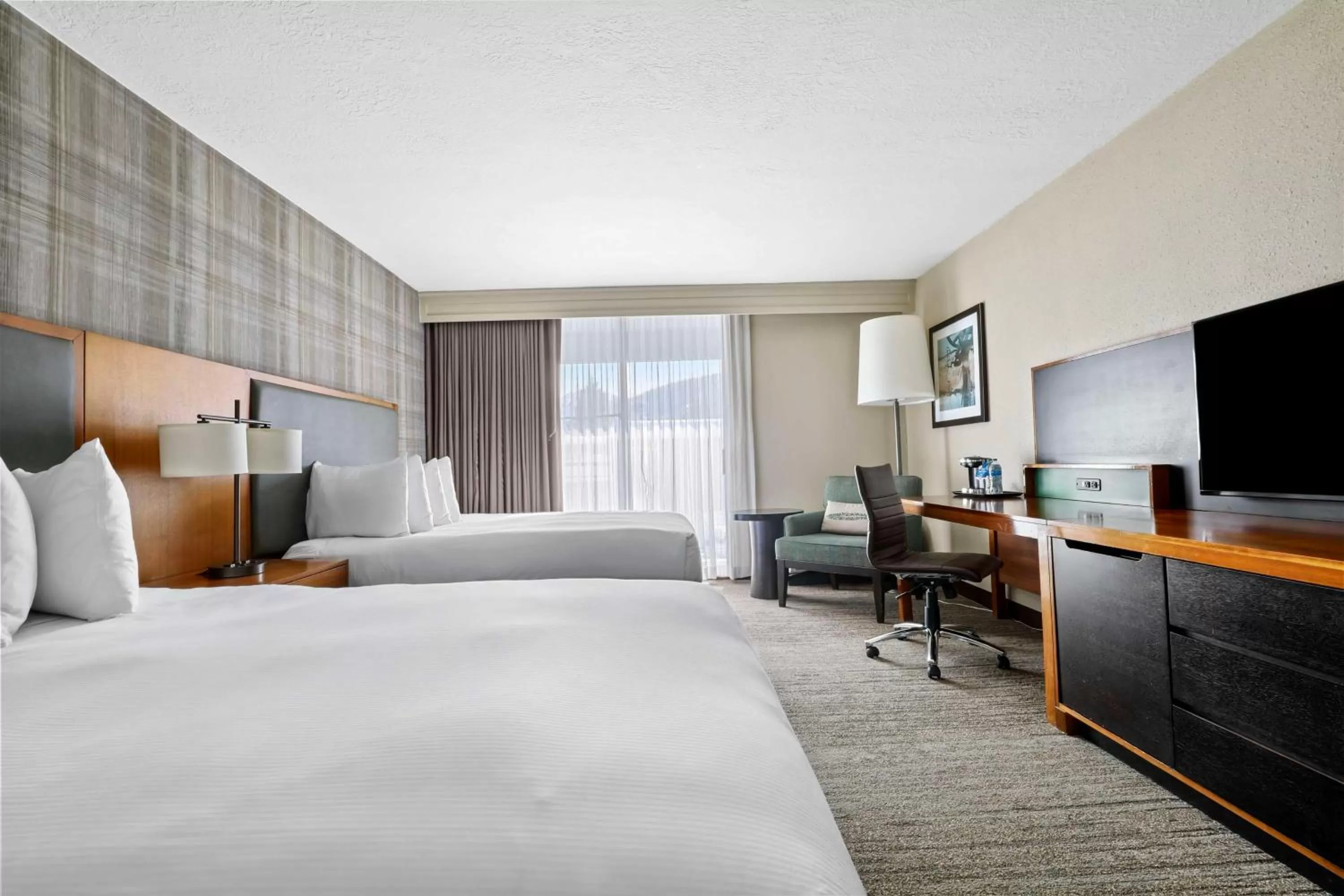 Bedroom, Bed in DoubleTree by Hilton Hotel Park City - The Yarrow