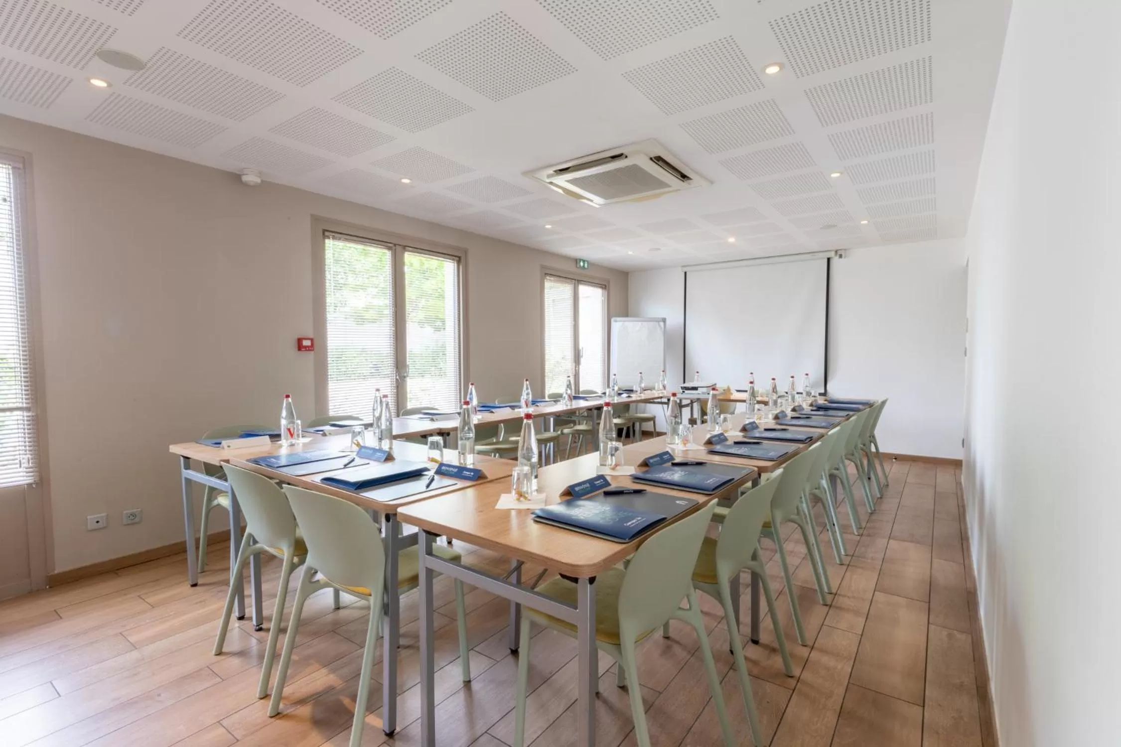 Banquet/Function facilities in Campanile Reims Sud Bezannes