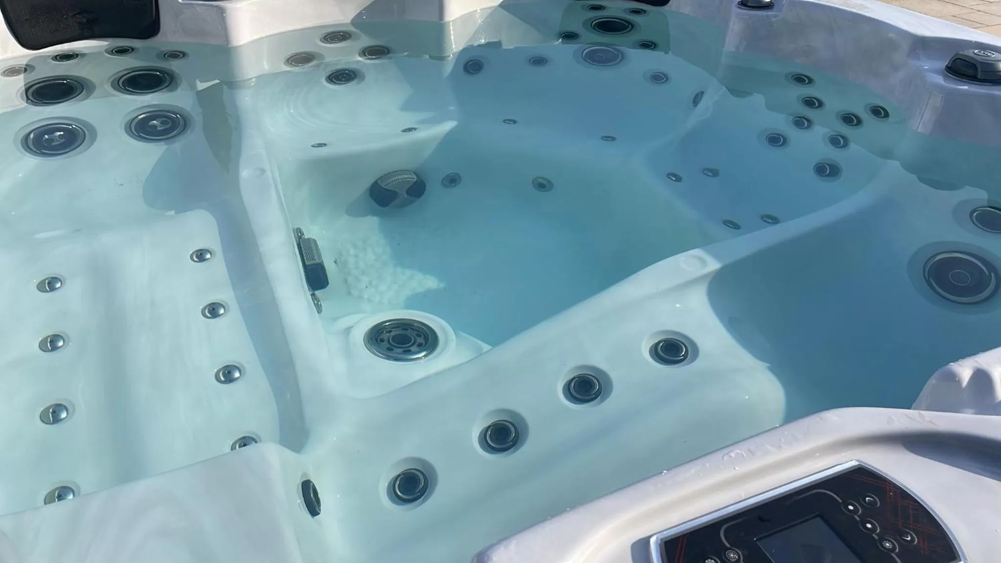 Hot Tub in La Dryade