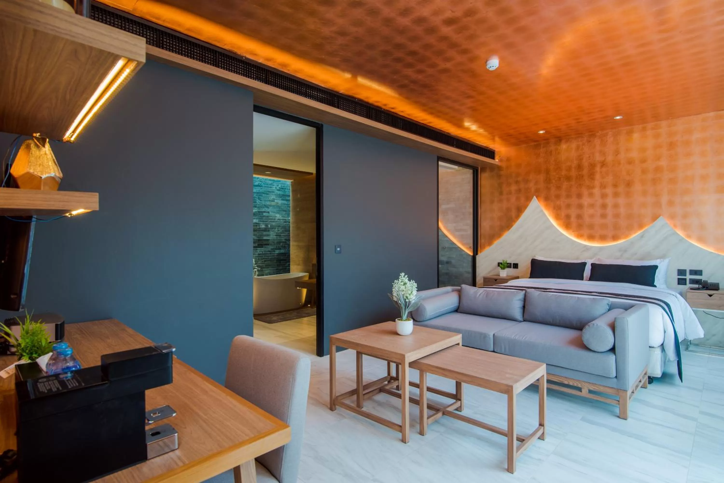 Coffee/tea facilities, Bed in The Yana Villas Hua Hin