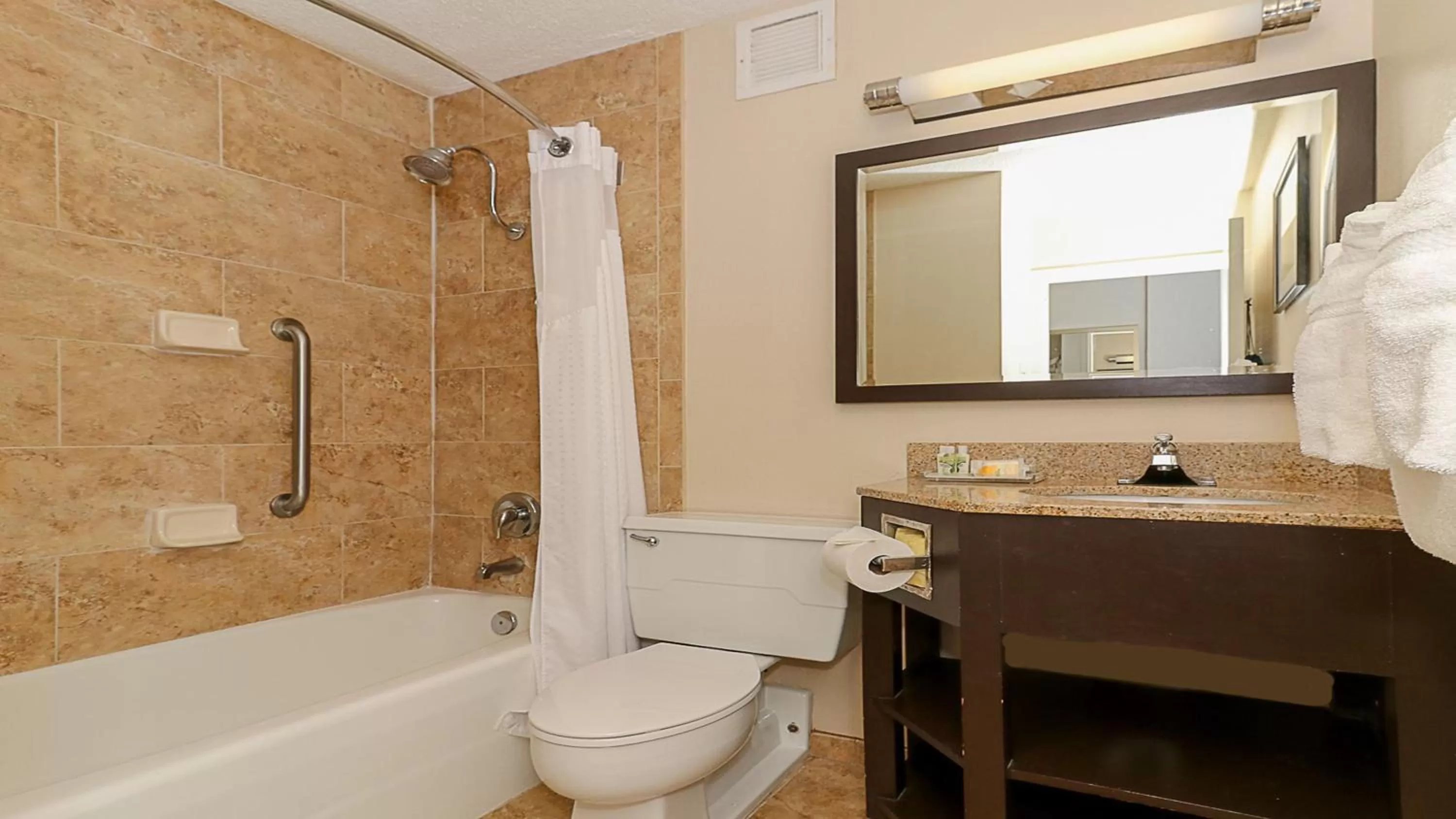 Standard Queen Room with Two Queen Beds in Holiday Inn Resort Oceanfront at Surfside Beach by IHG