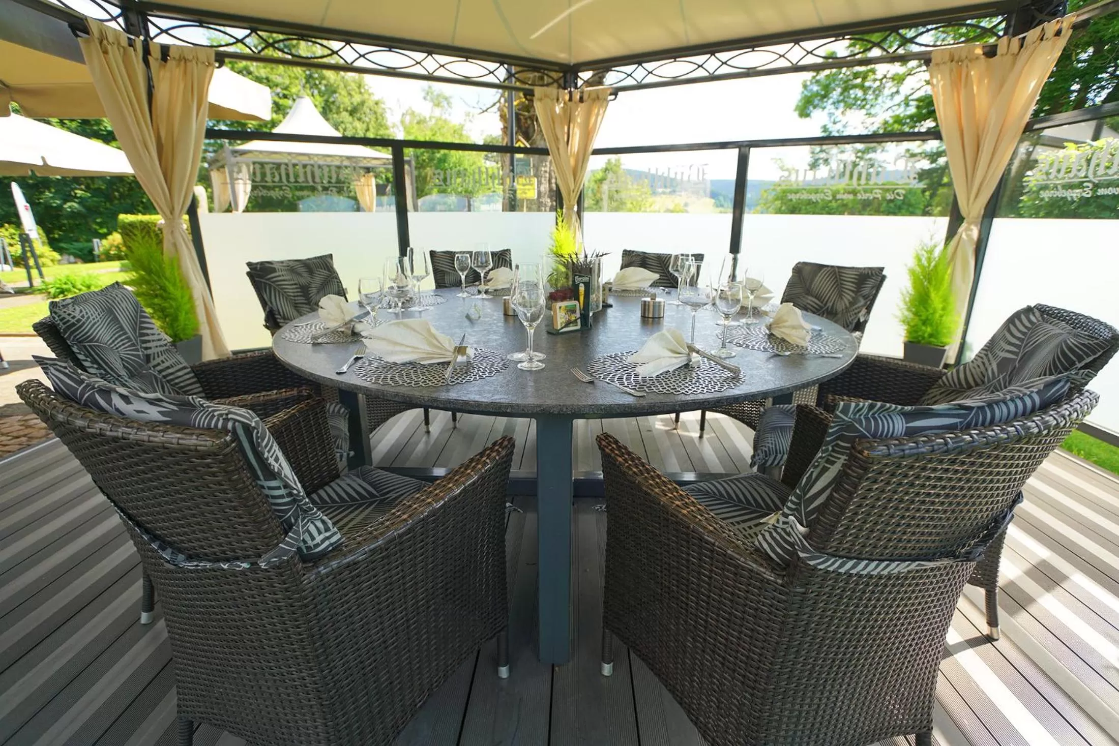 Restaurant/places to eat in Hotel und Restaurant Bühlhaus