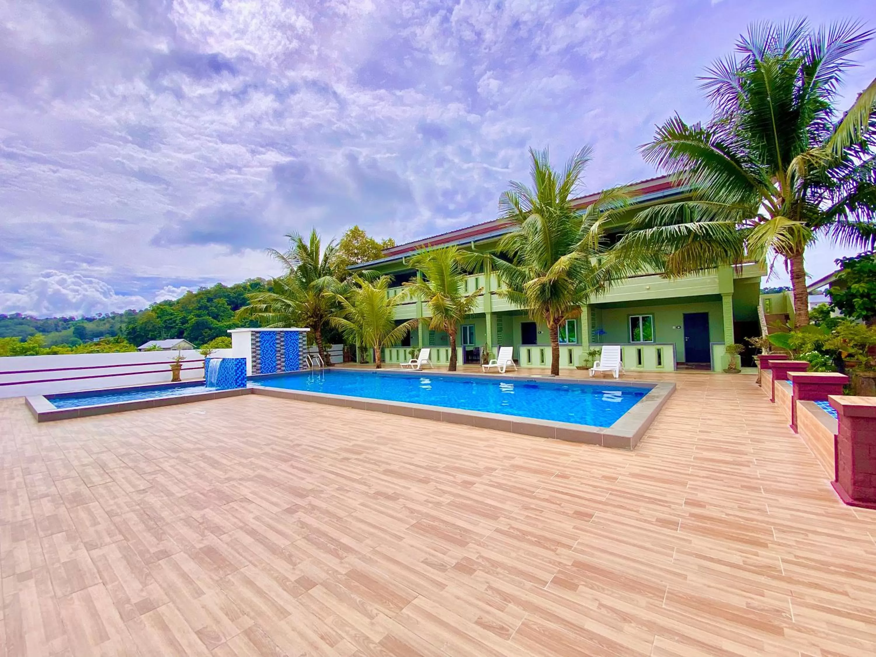 Swimming pool in Cenang Room Rahsia Motel