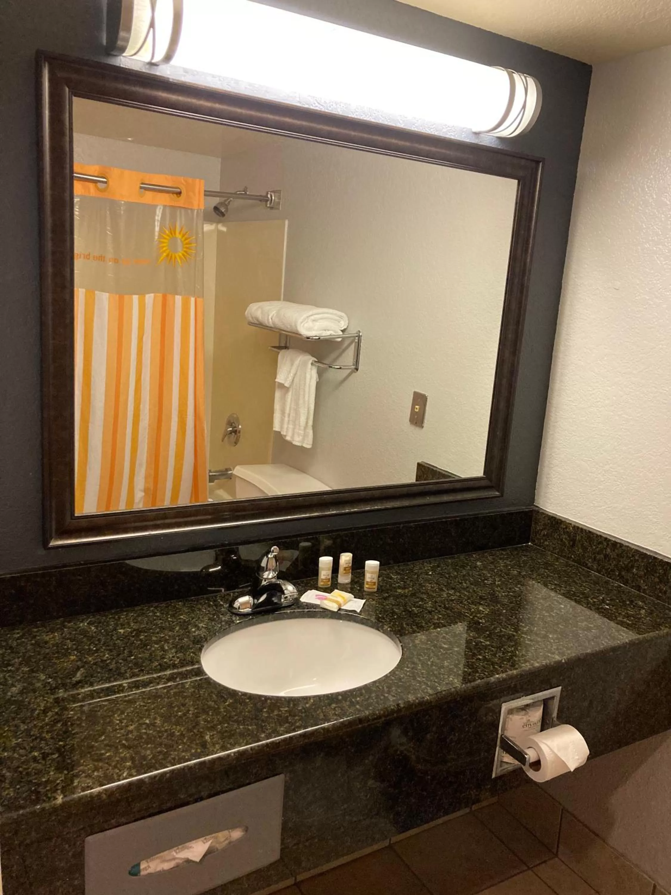 Bathroom in La Quinta by Wyndham Davis