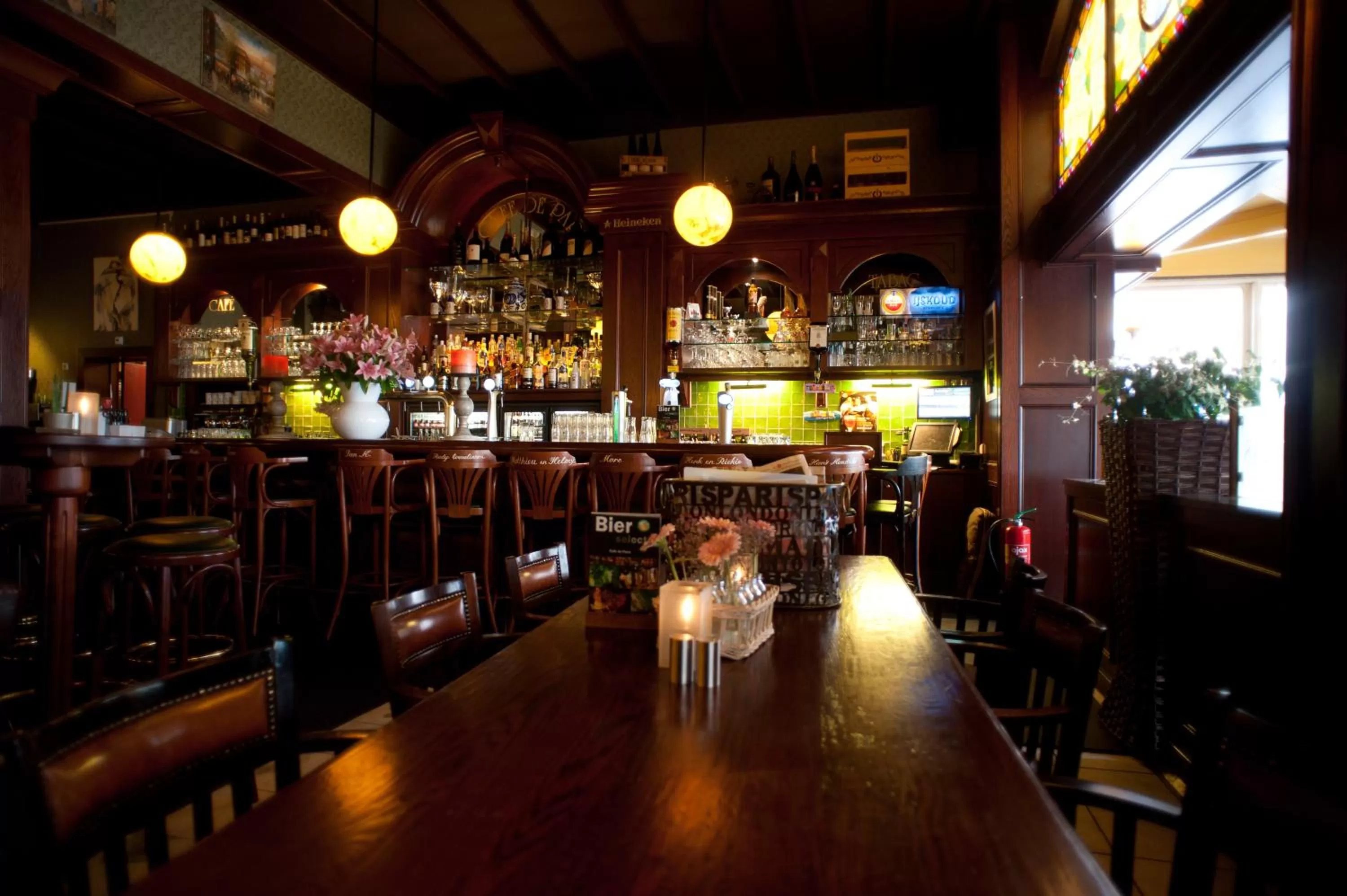 Restaurant/places to eat in Hotel et le Cafe de Paris