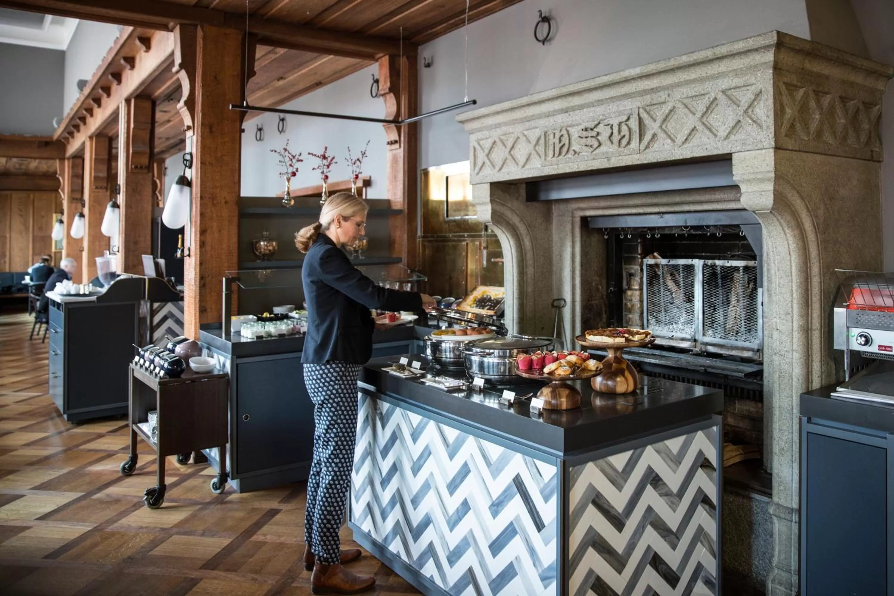 Restaurant/places to eat in Storchen Zürich - Lifestyle Boutique Hotel