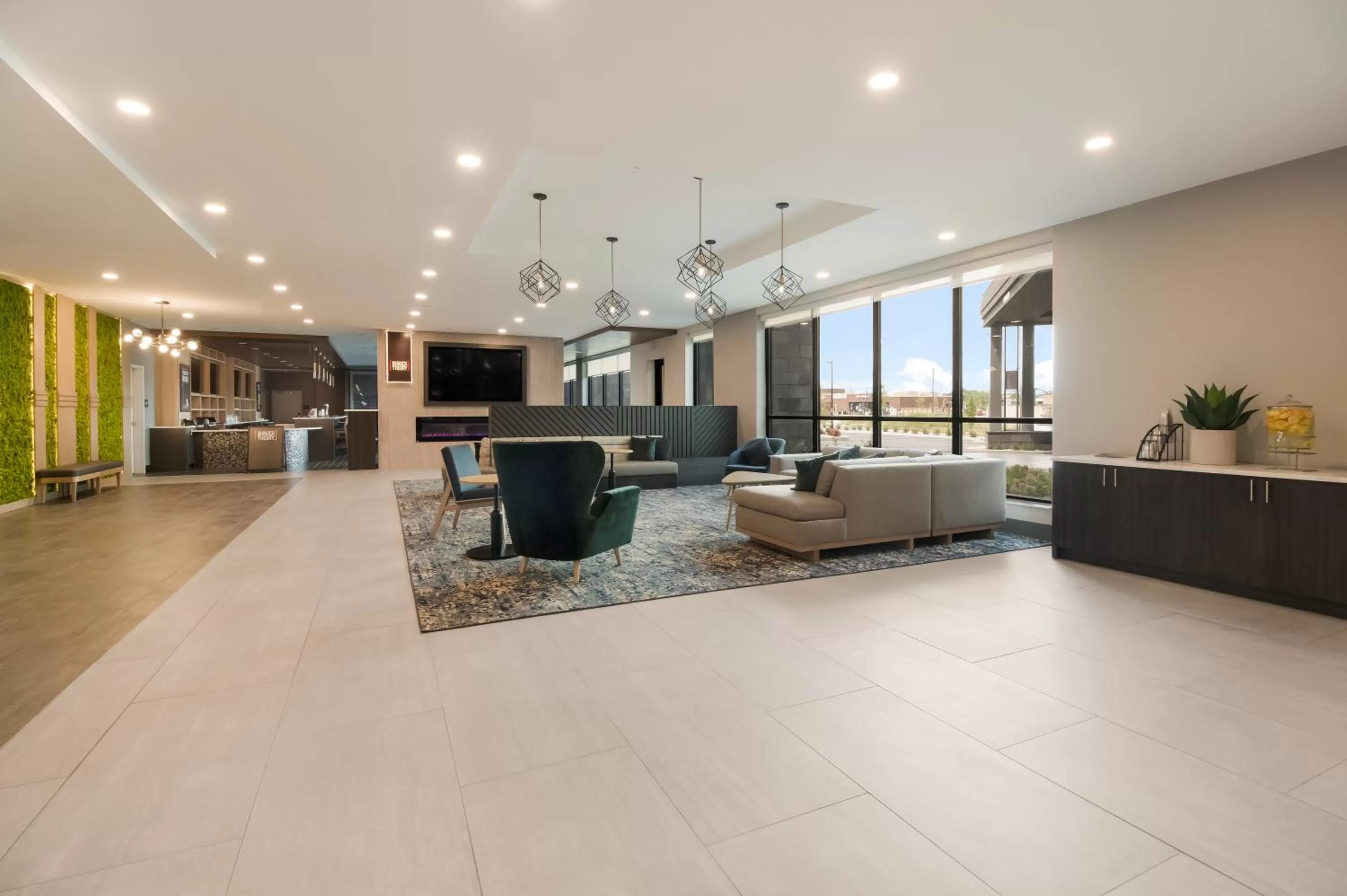 Lobby or reception in Holiday Inn & Suites - Mt Juliet Nashville Area by IHG