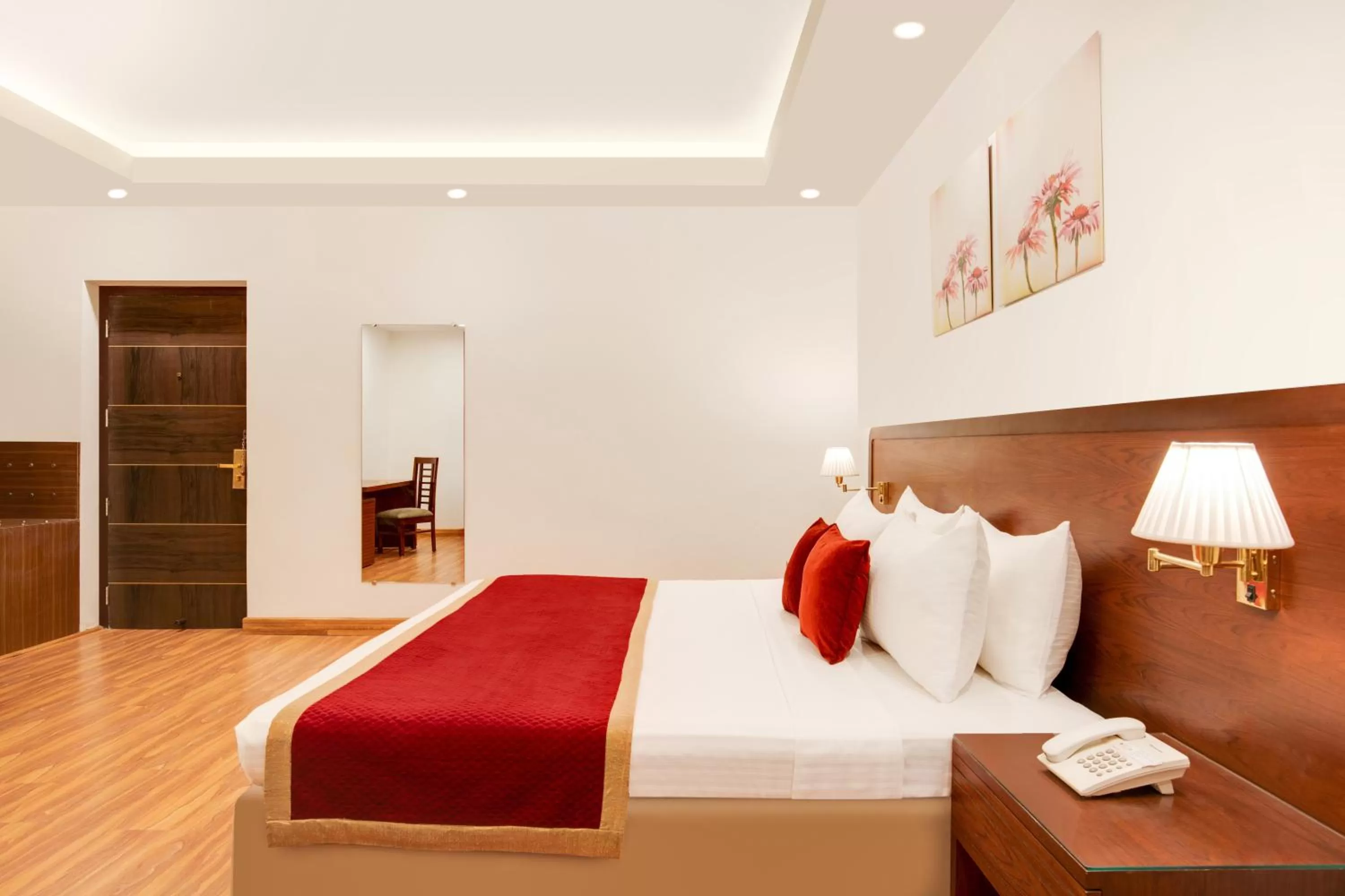 Bedroom, Bed in Lemon Tree Hotel Manali