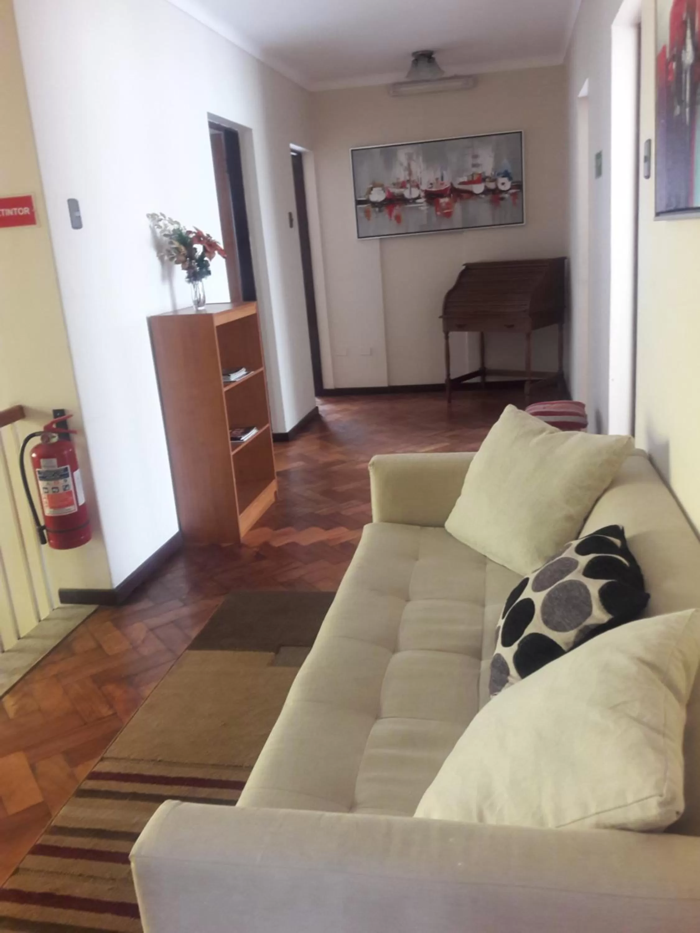 Communal lounge/ TV room in Hotel Vista Hermosa 17