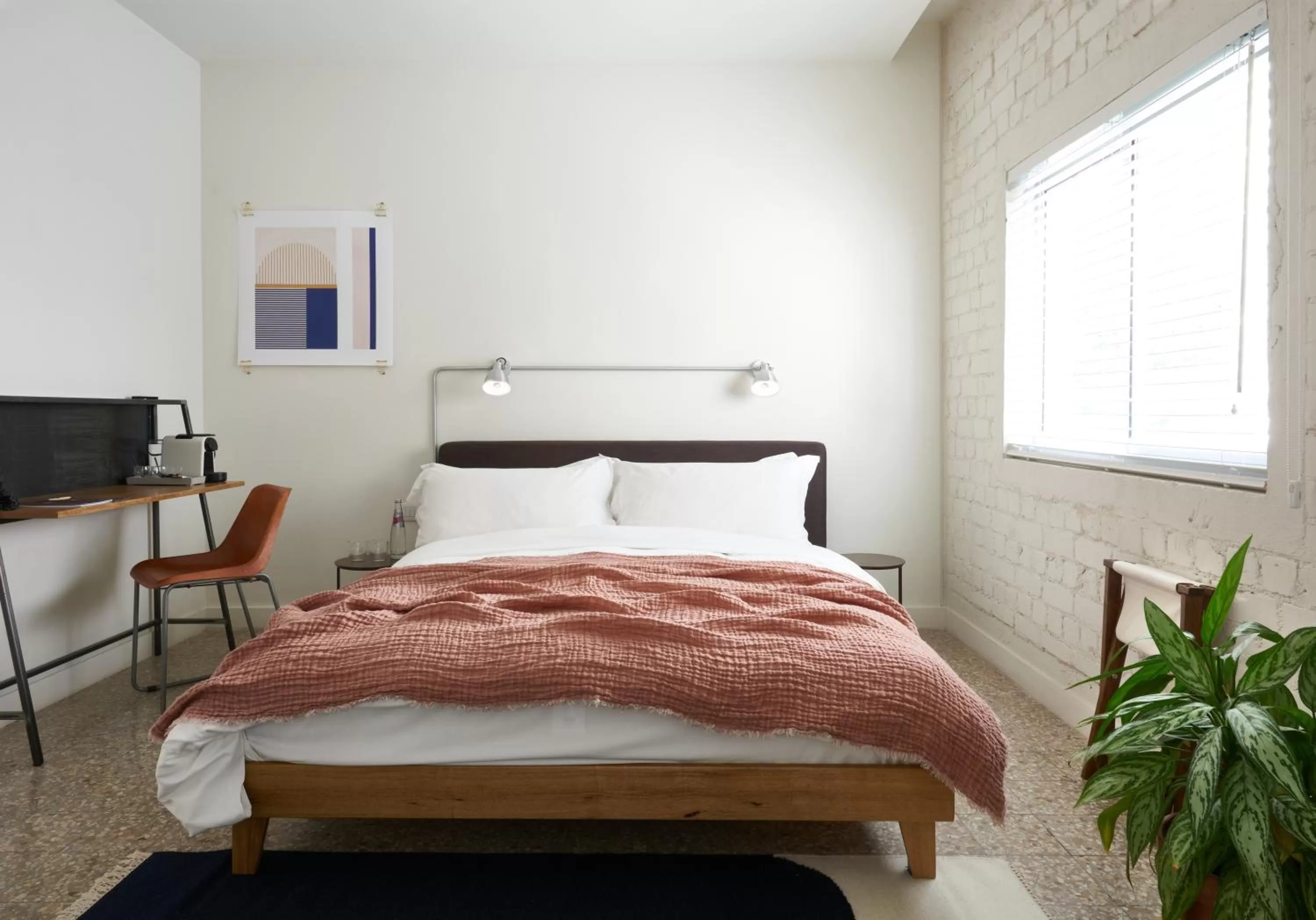 Bedroom, Bed in The Saul