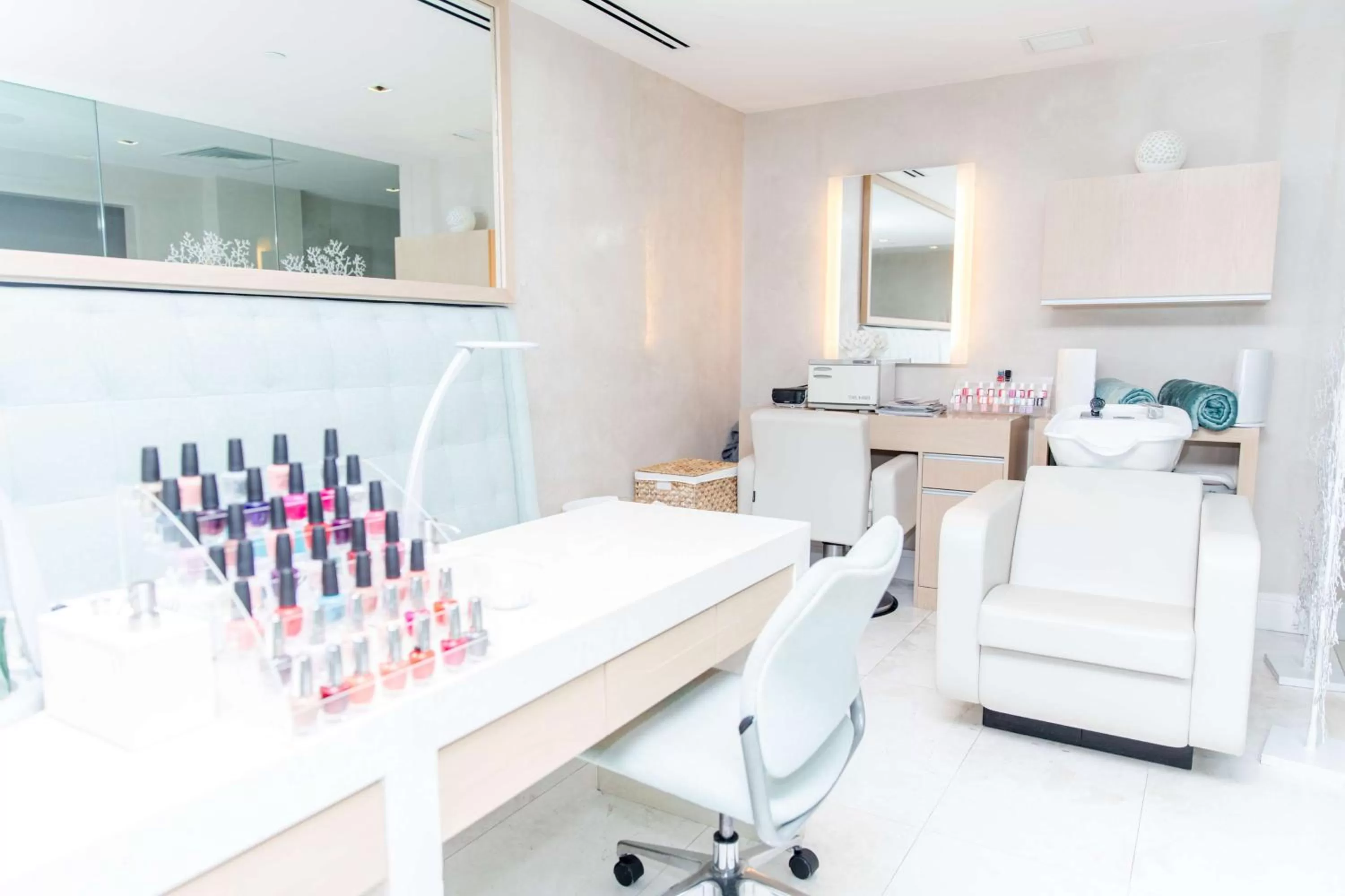 Sports in The Diplomat Beach Resort Hollywood, Curio Collection by Hilton