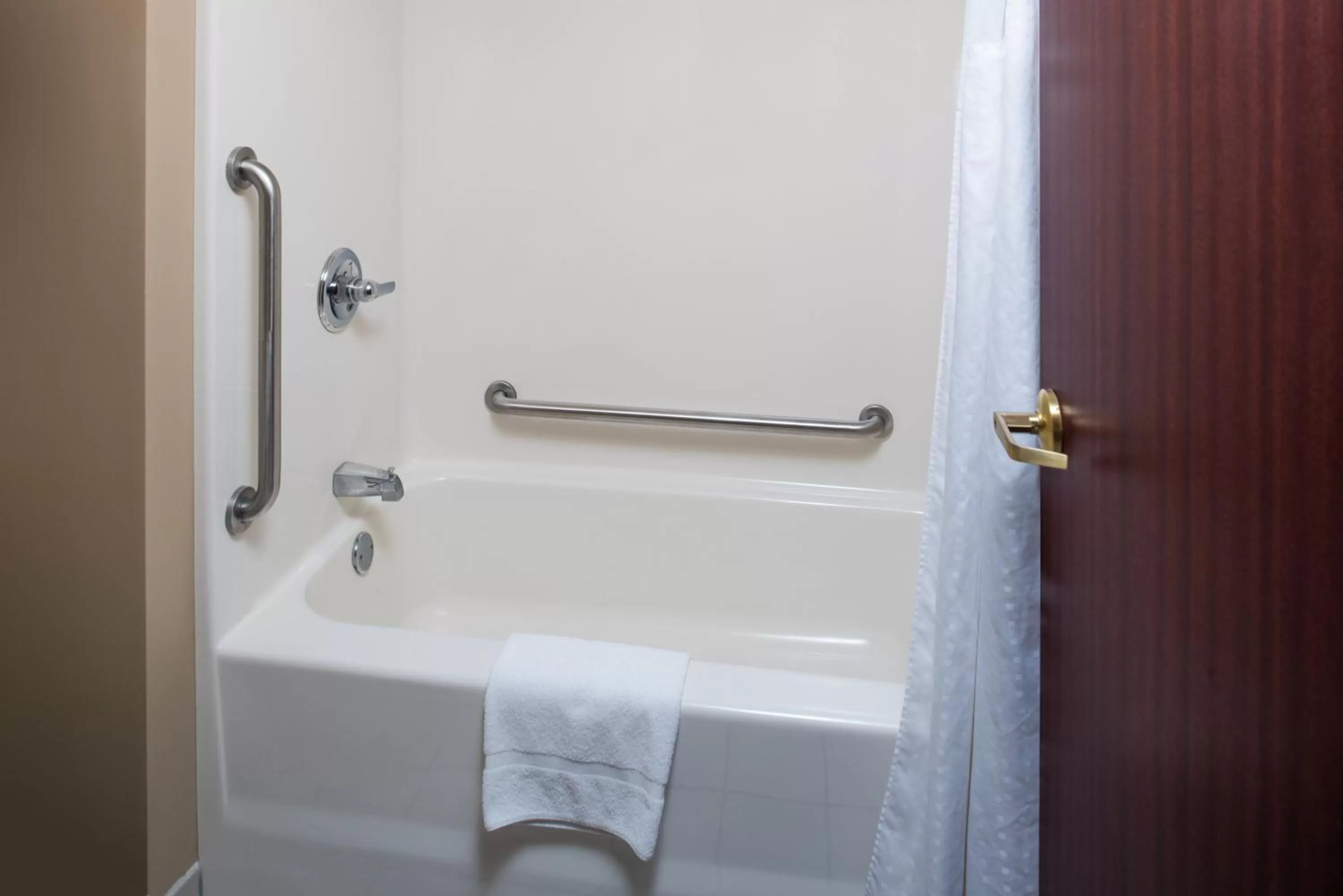 Bathroom in Holiday Inn Express Hotel & Suites Burlington by IHG