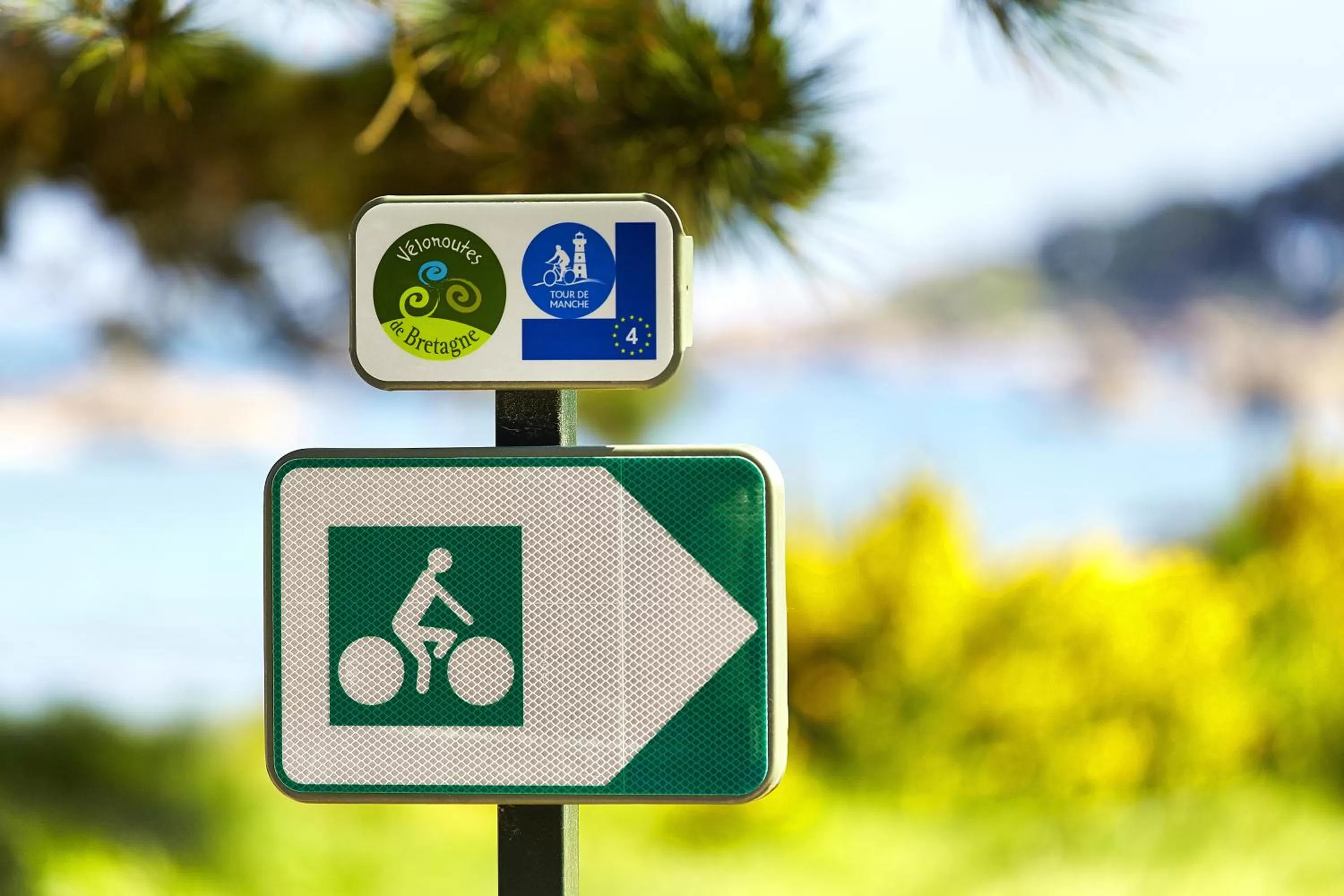 Logo/Certificate/Sign in Hôtel La Résidence des Artistes