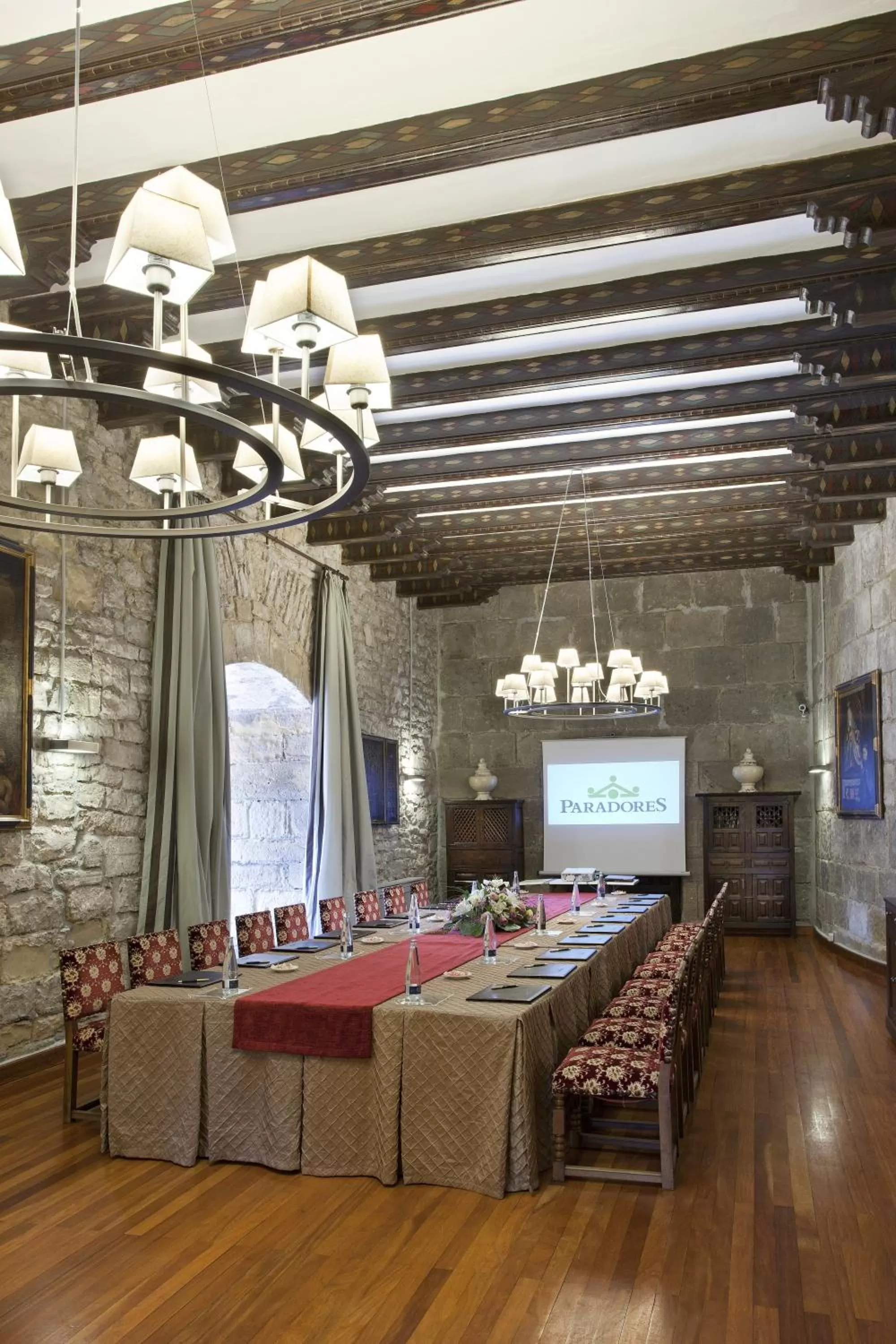 Business facilities in Parador de Hondarribia