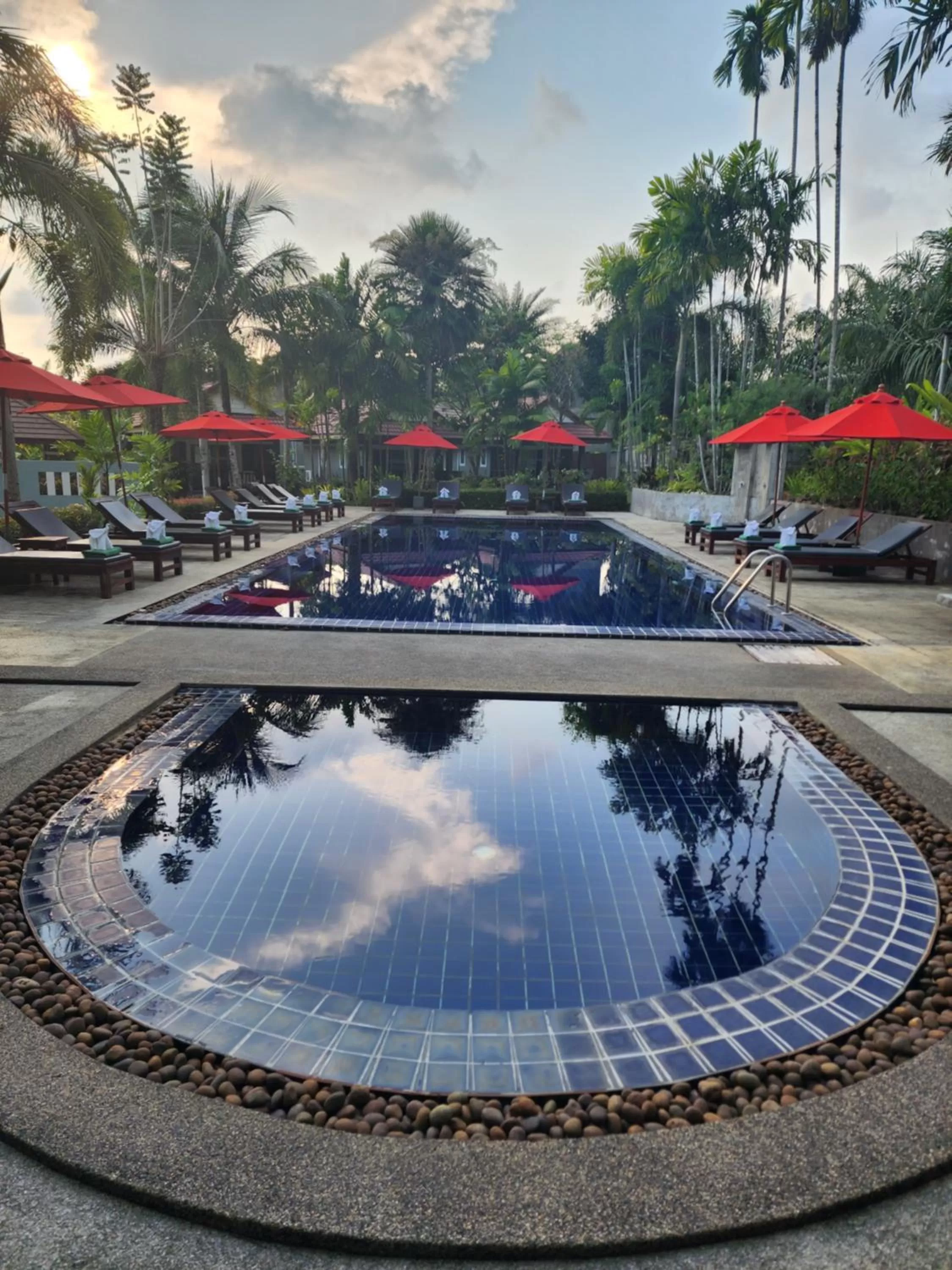 Swimming pool in Khaolak Yama Resort - SHA Plus