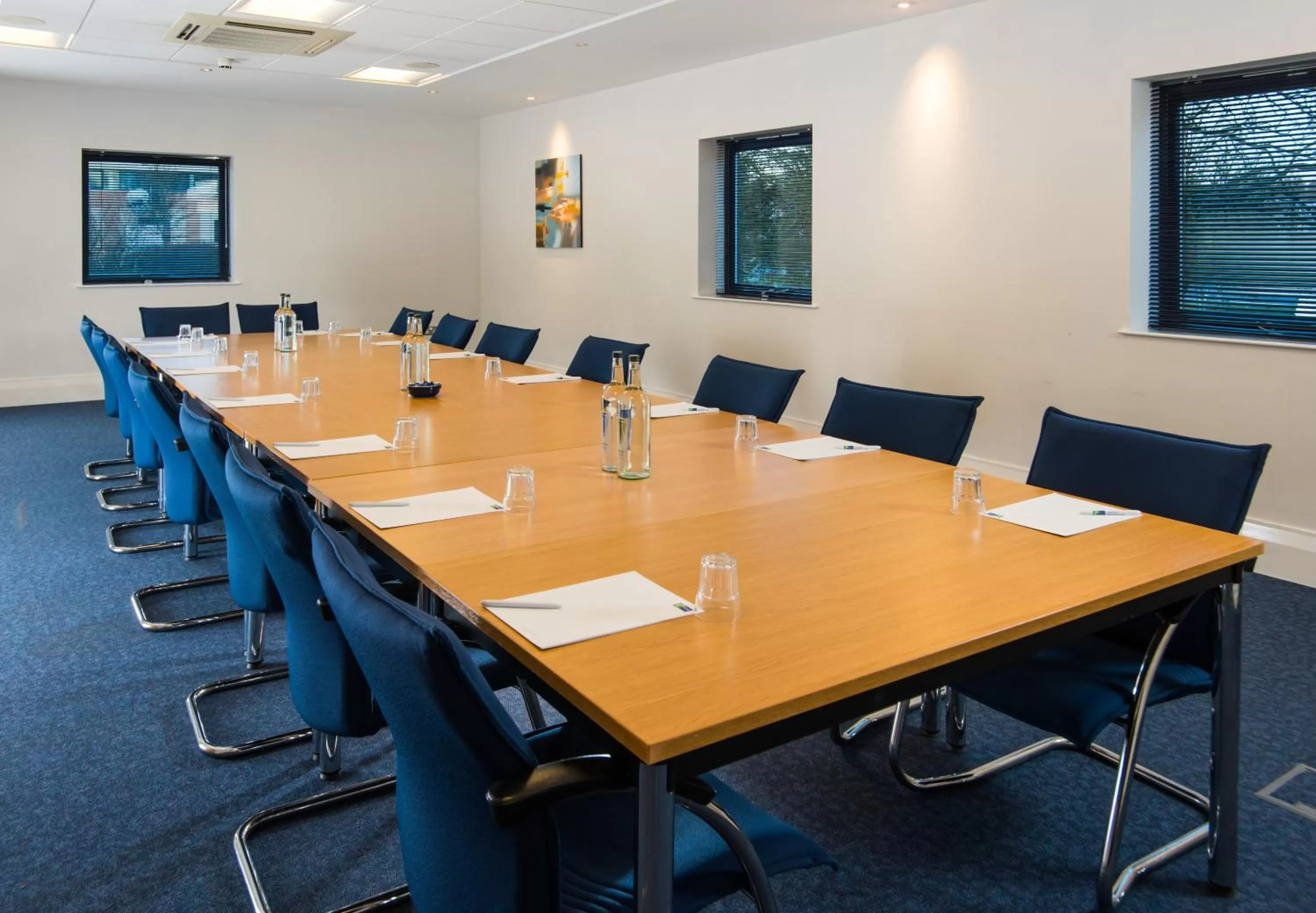 Meeting/conference room in Holiday Inn Express Newport by IHG
