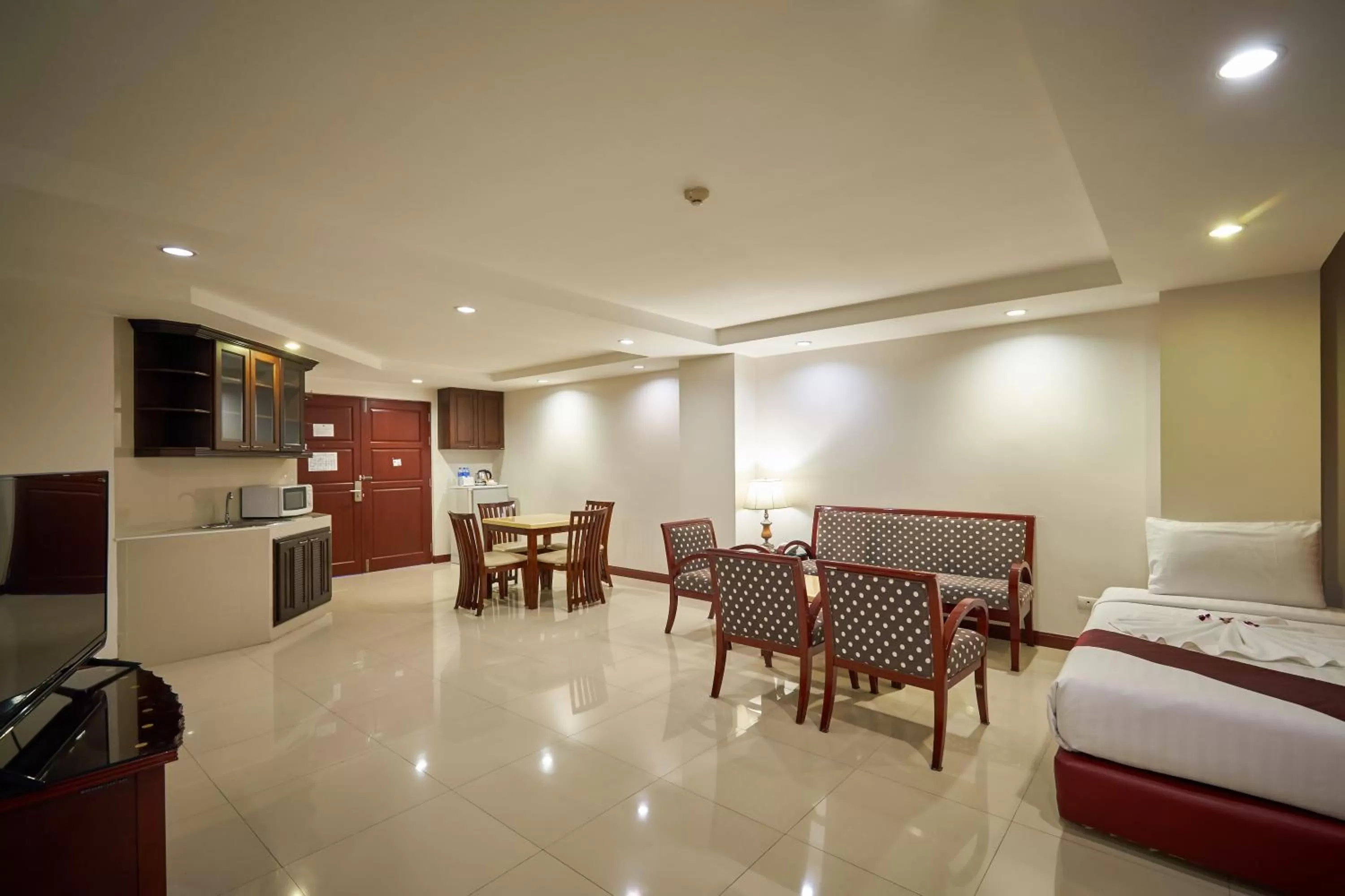 Coffee/tea facilities in Nana Hiso Hotel