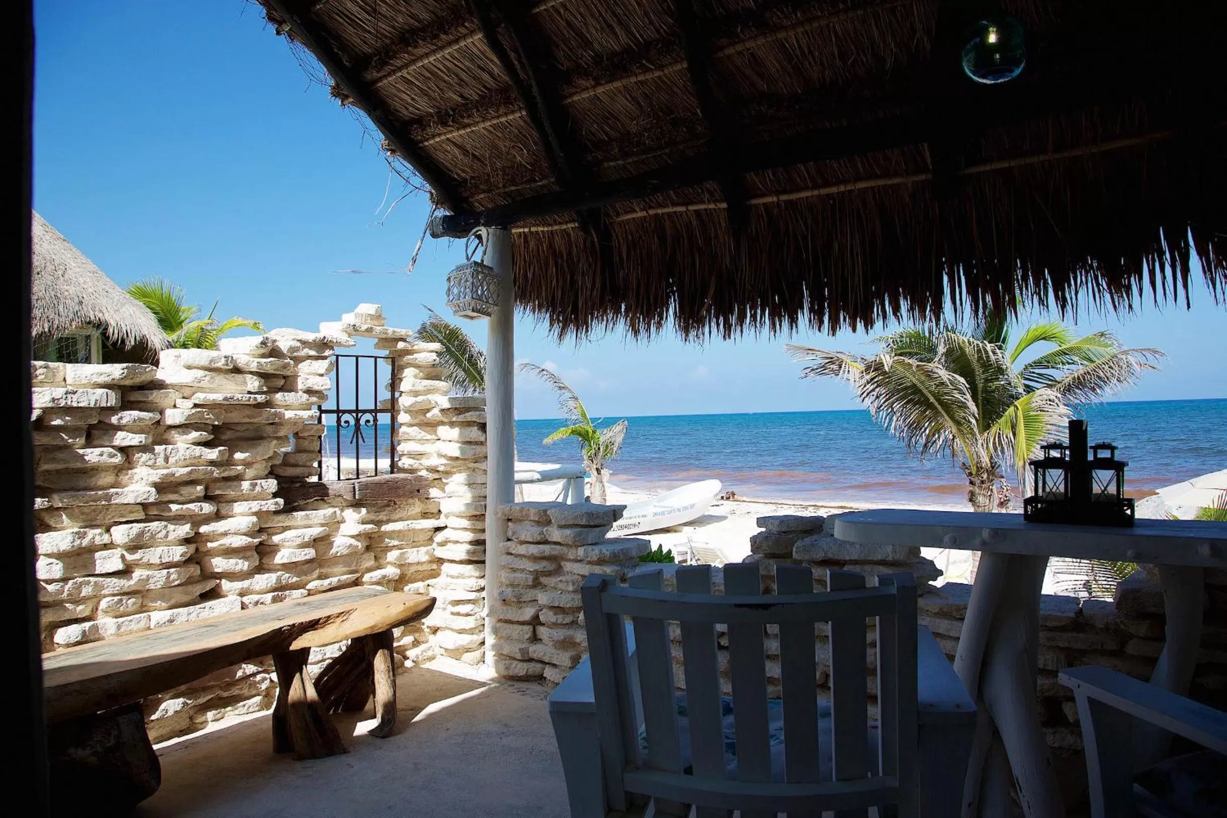 Seating area in Punta Piedra Beach Posada