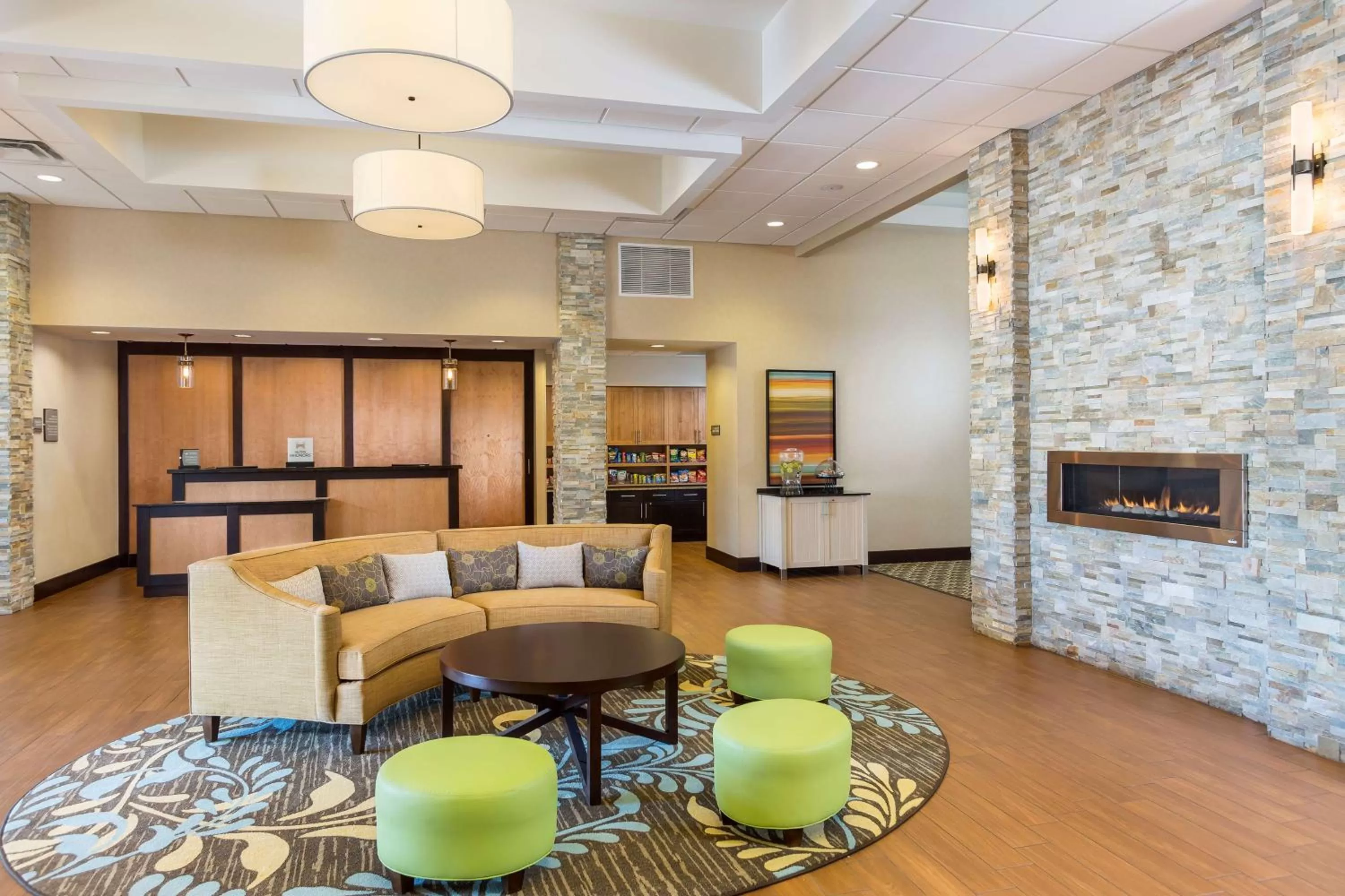 Communal lounge/ TV room in Homewood Suites by Hilton San Bernardino