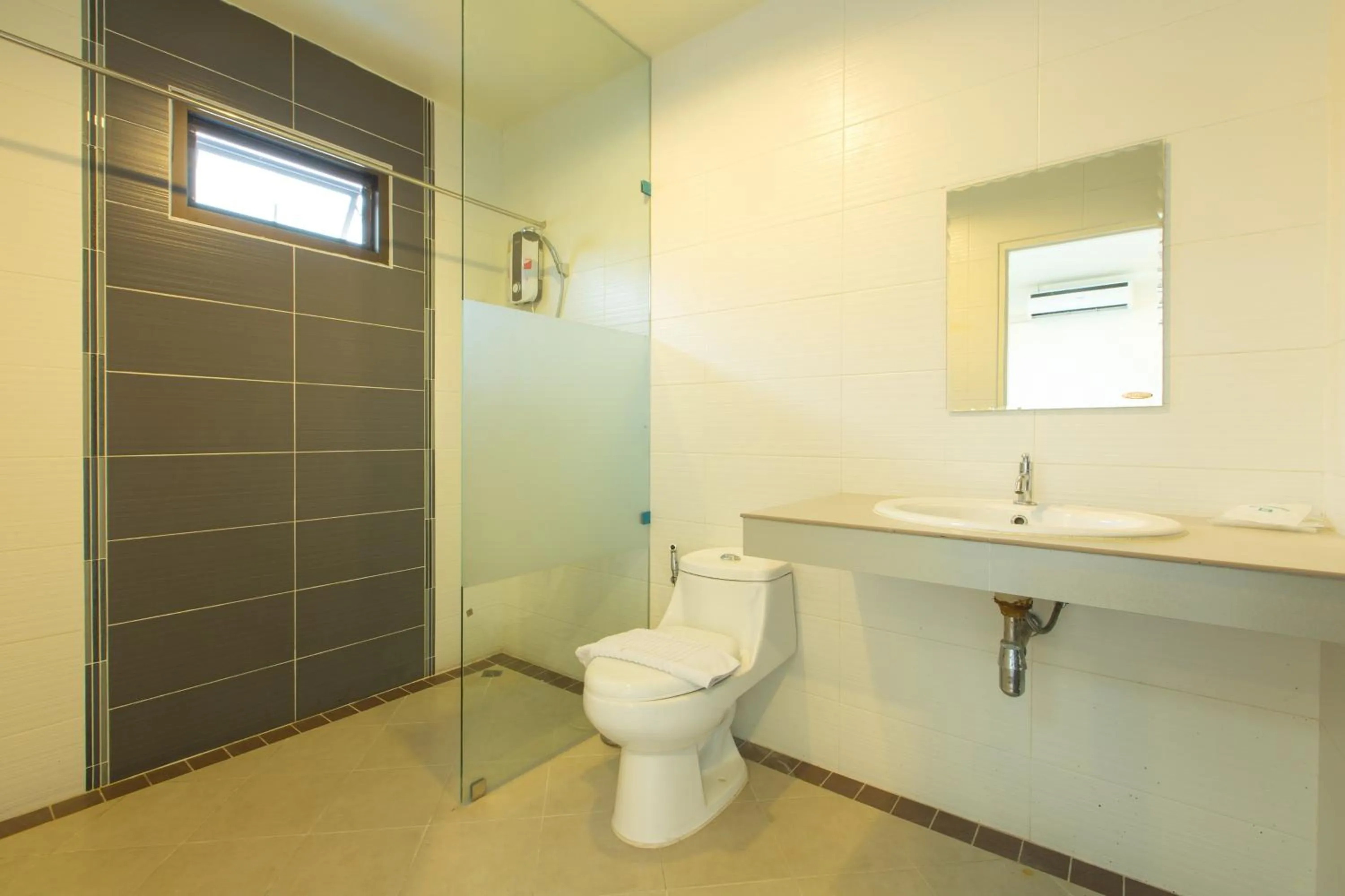 Bathroom in Chiang Mai Waroros Boutique Hotel