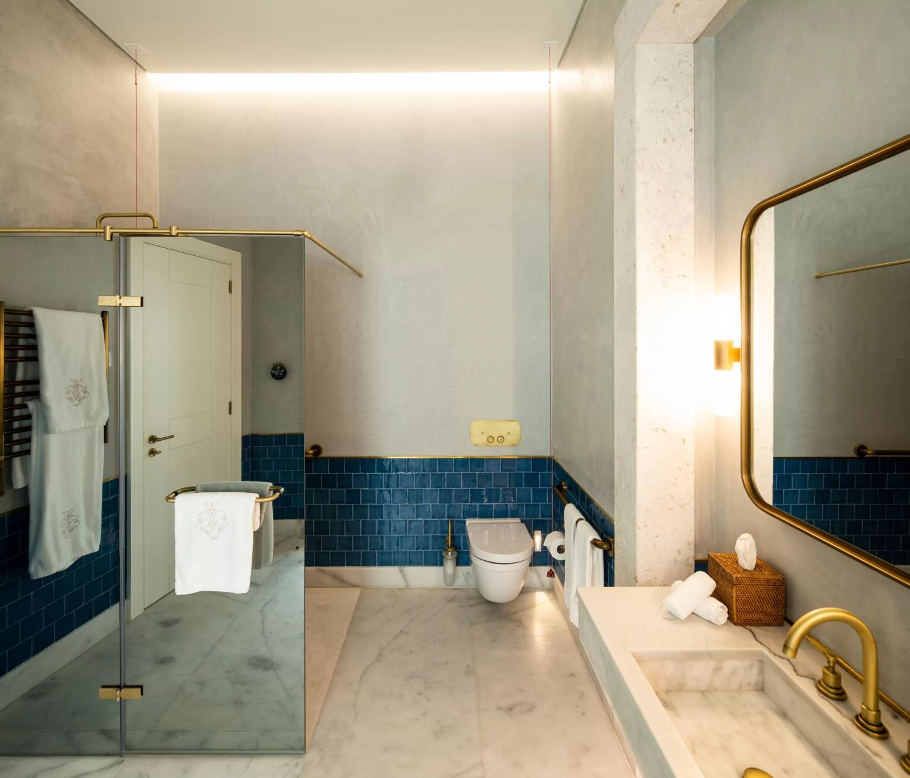 Bathroom in Palácio Ludovice Wine Experience Hotel