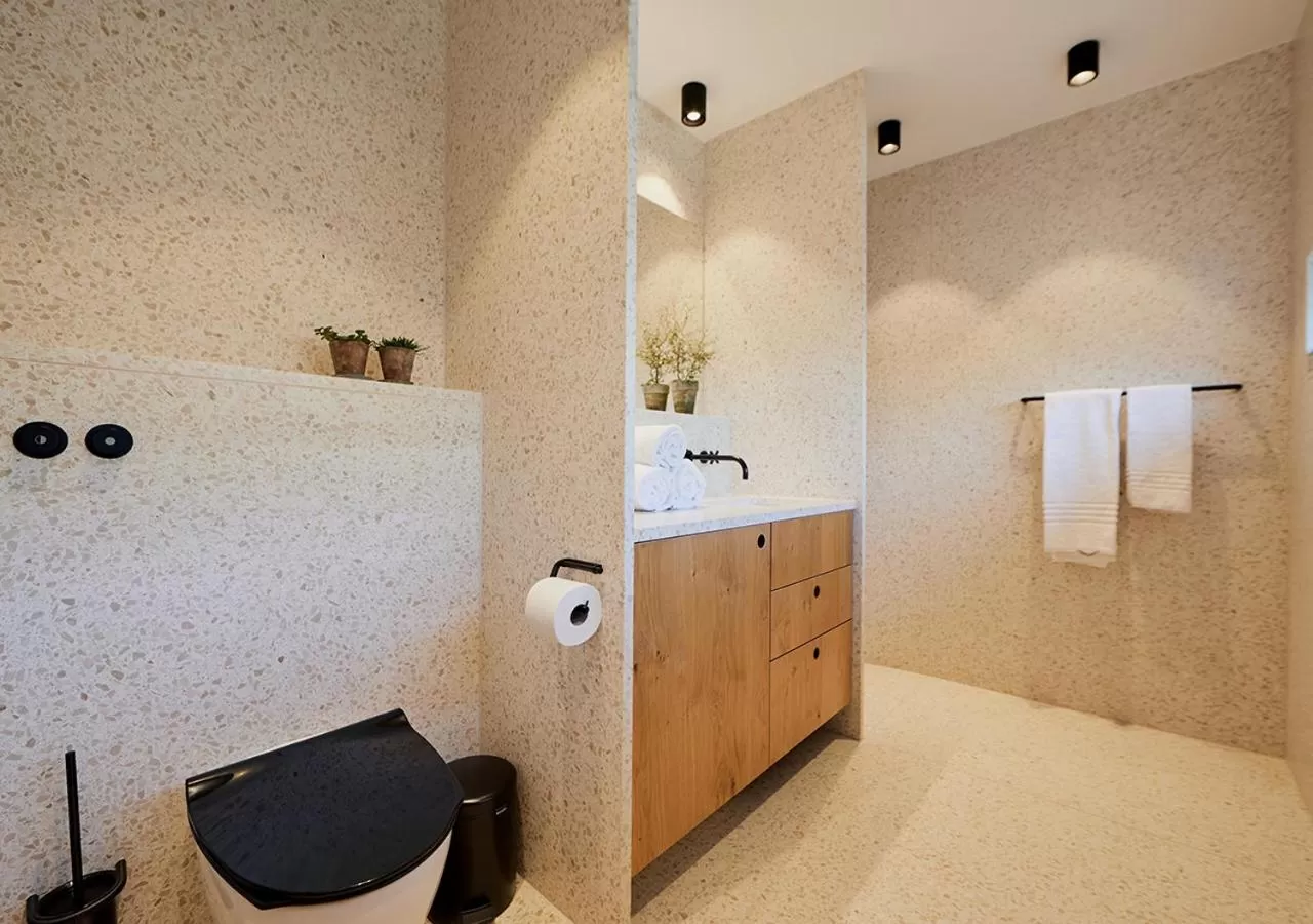 Bathroom in Charlottehaven