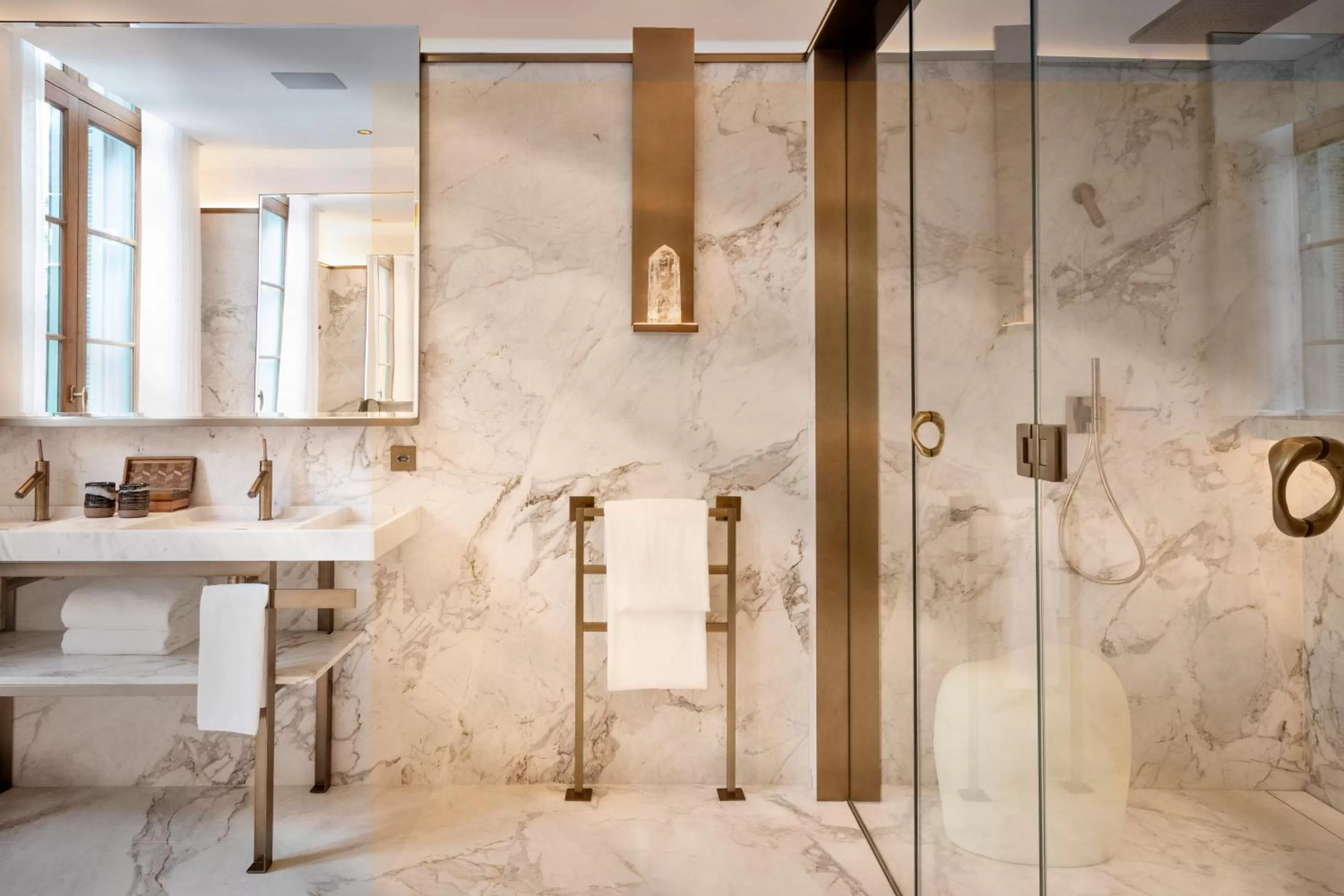 Bathroom in Rosewood São Paulo