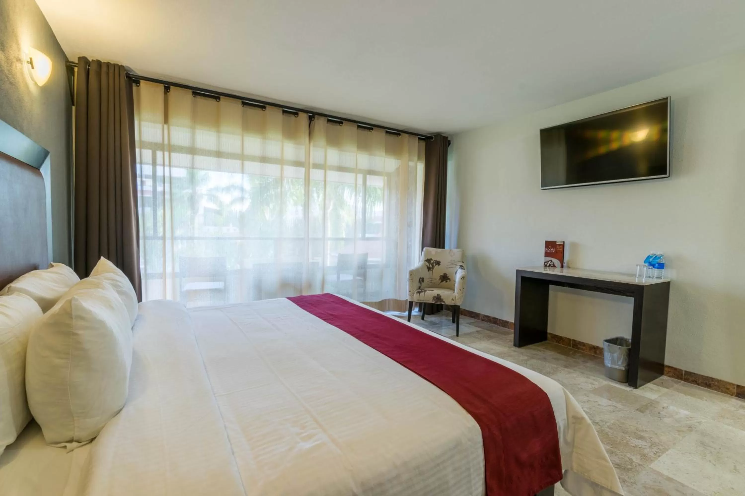 Photo of the whole room, Bed in Real de Minas Poliforum